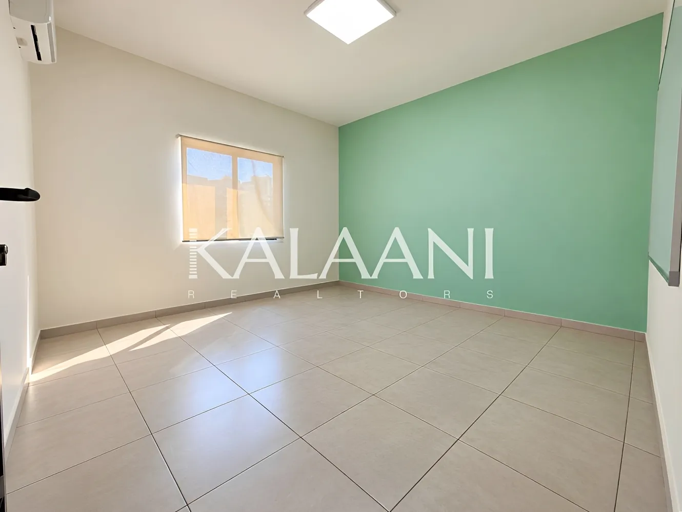 Office for rent in Baouchriyeh