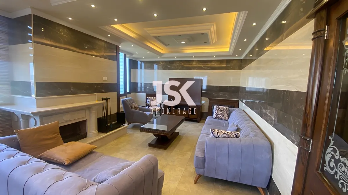 Apartment for Rent in Mazraat Yachoua, Lebanon - 3 bed, 3 bath