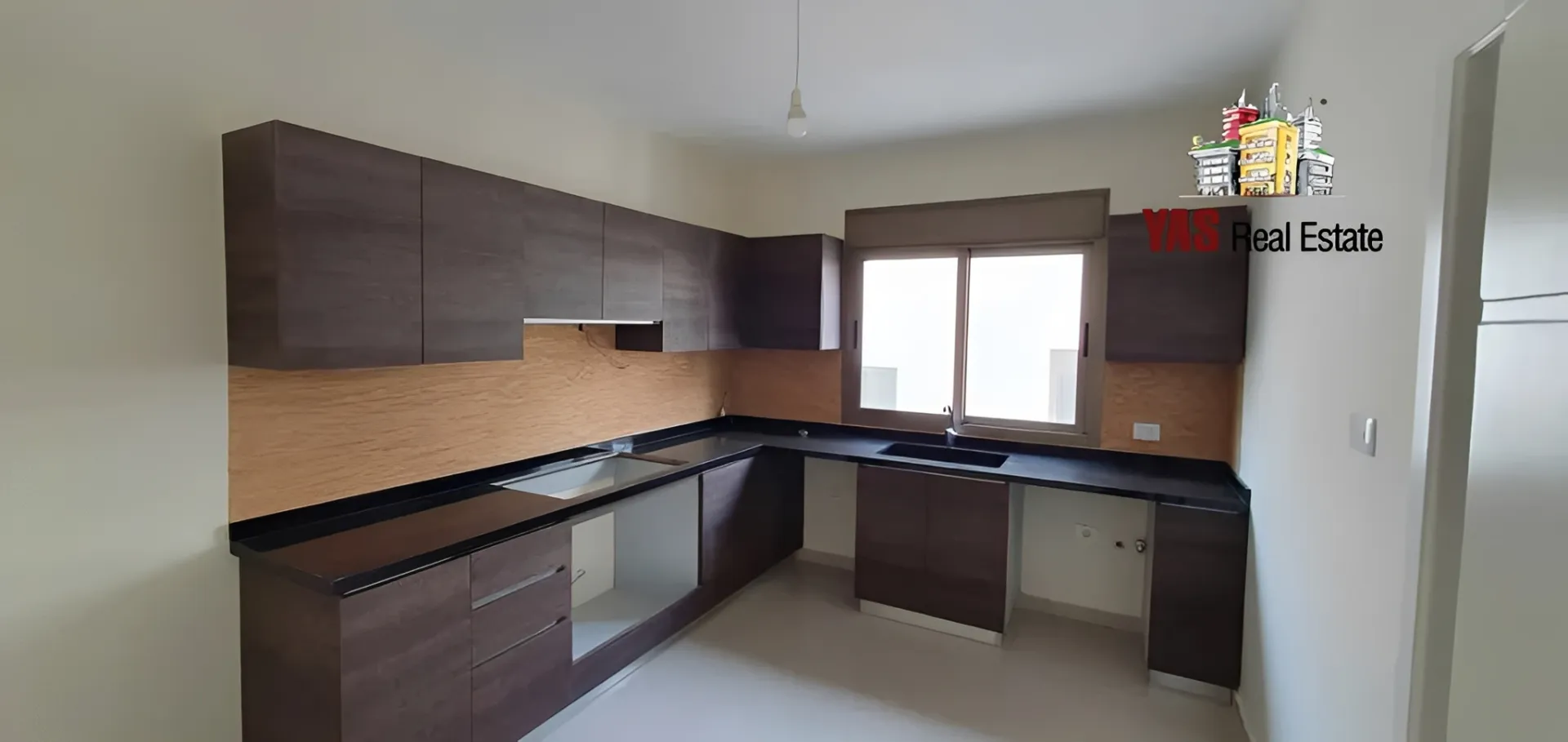 Apartment for Sale in Ballouneh - 3 bed, 4 bath