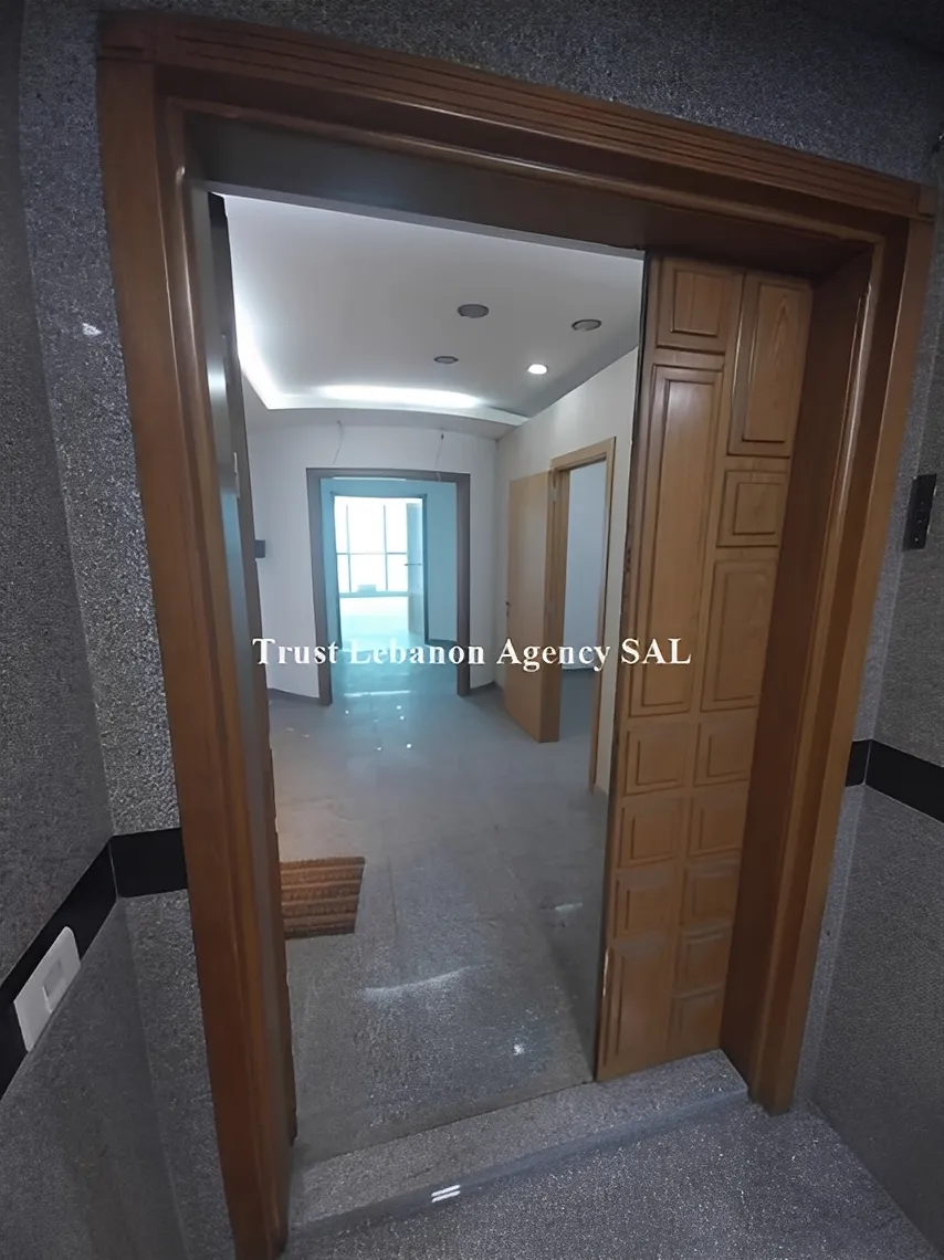 Office for rent in Metn, Berej Hamoud