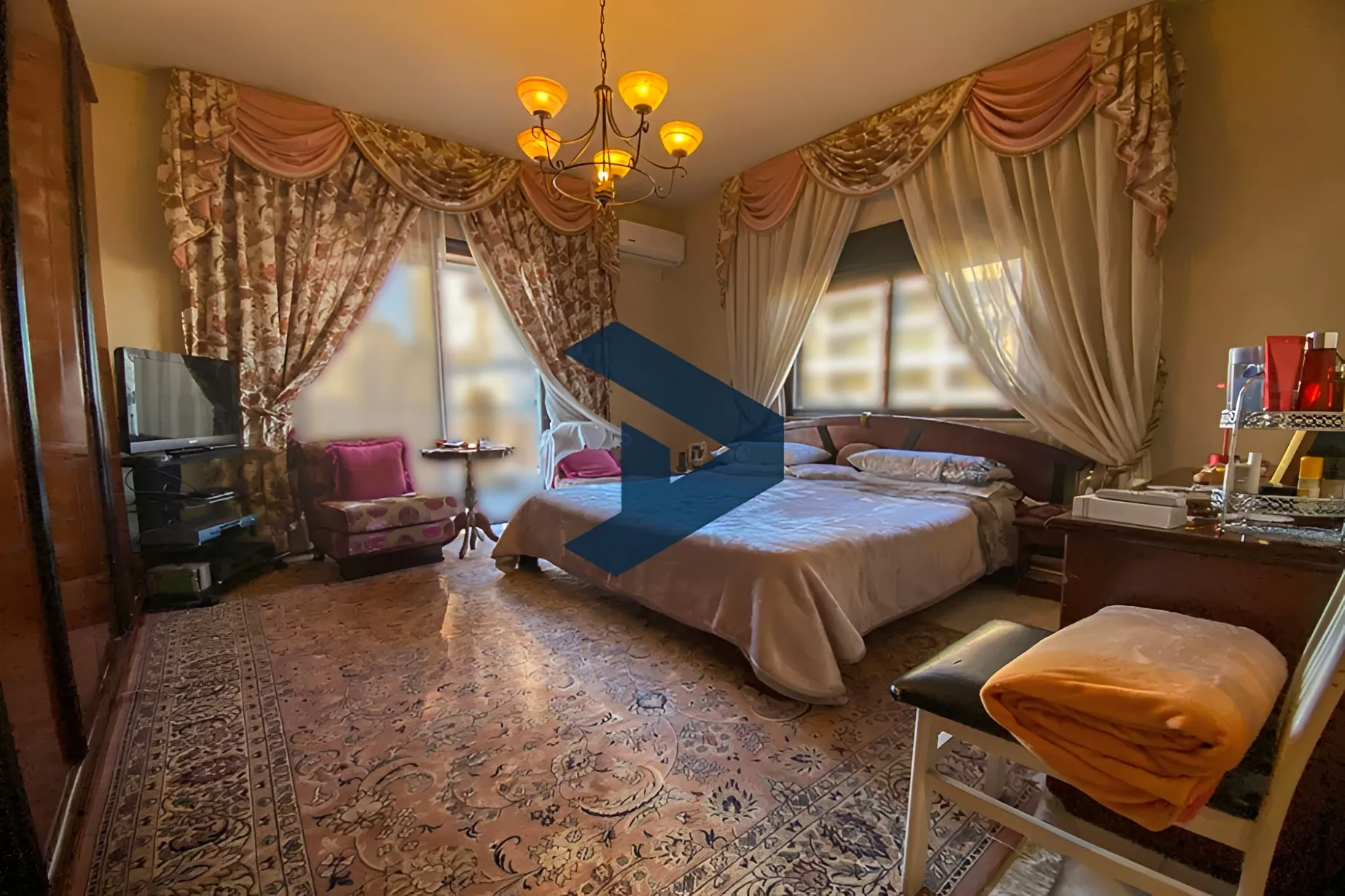 Apartment for sale in Hamra, Beirut, Lebanon