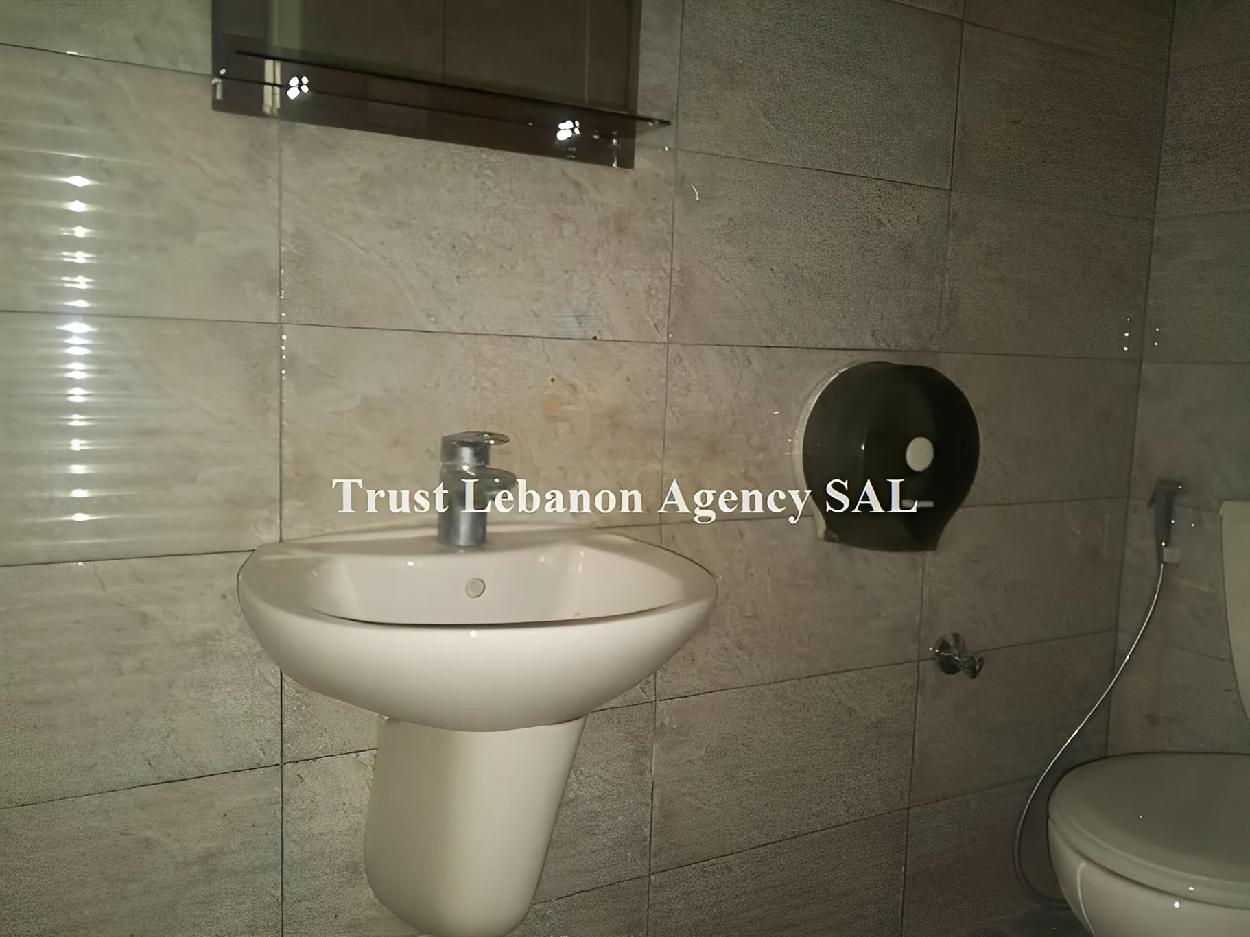 Shop For Rent in Beirut, Ashrafieh