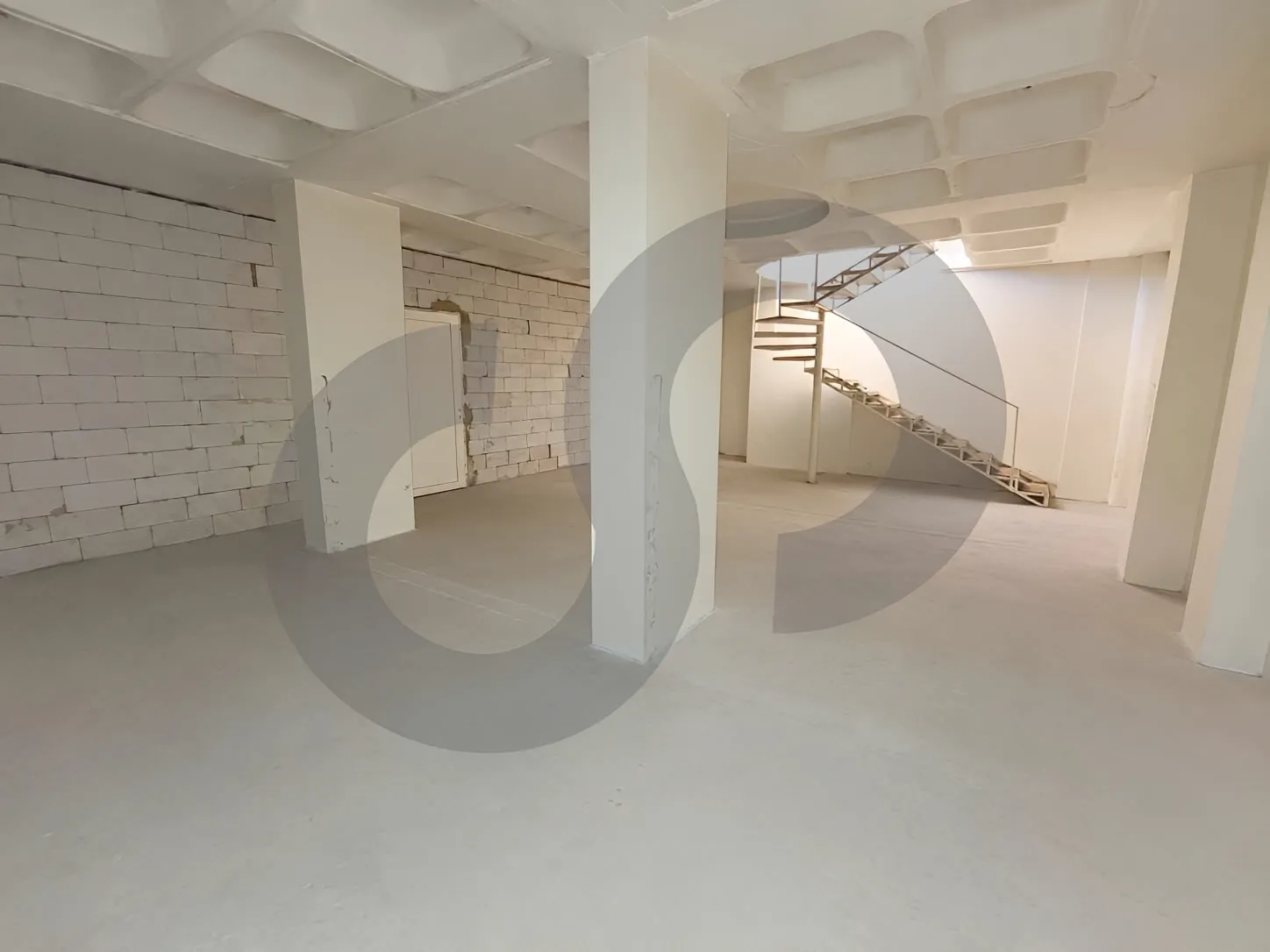 Shop for Sale in Ain El Remmaneh
