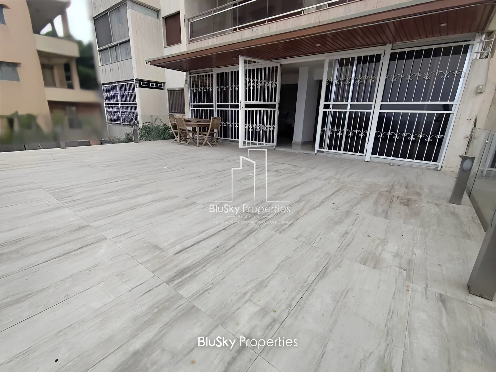 Apartment for Sale in Kaslik - 4 bed, 4 bath