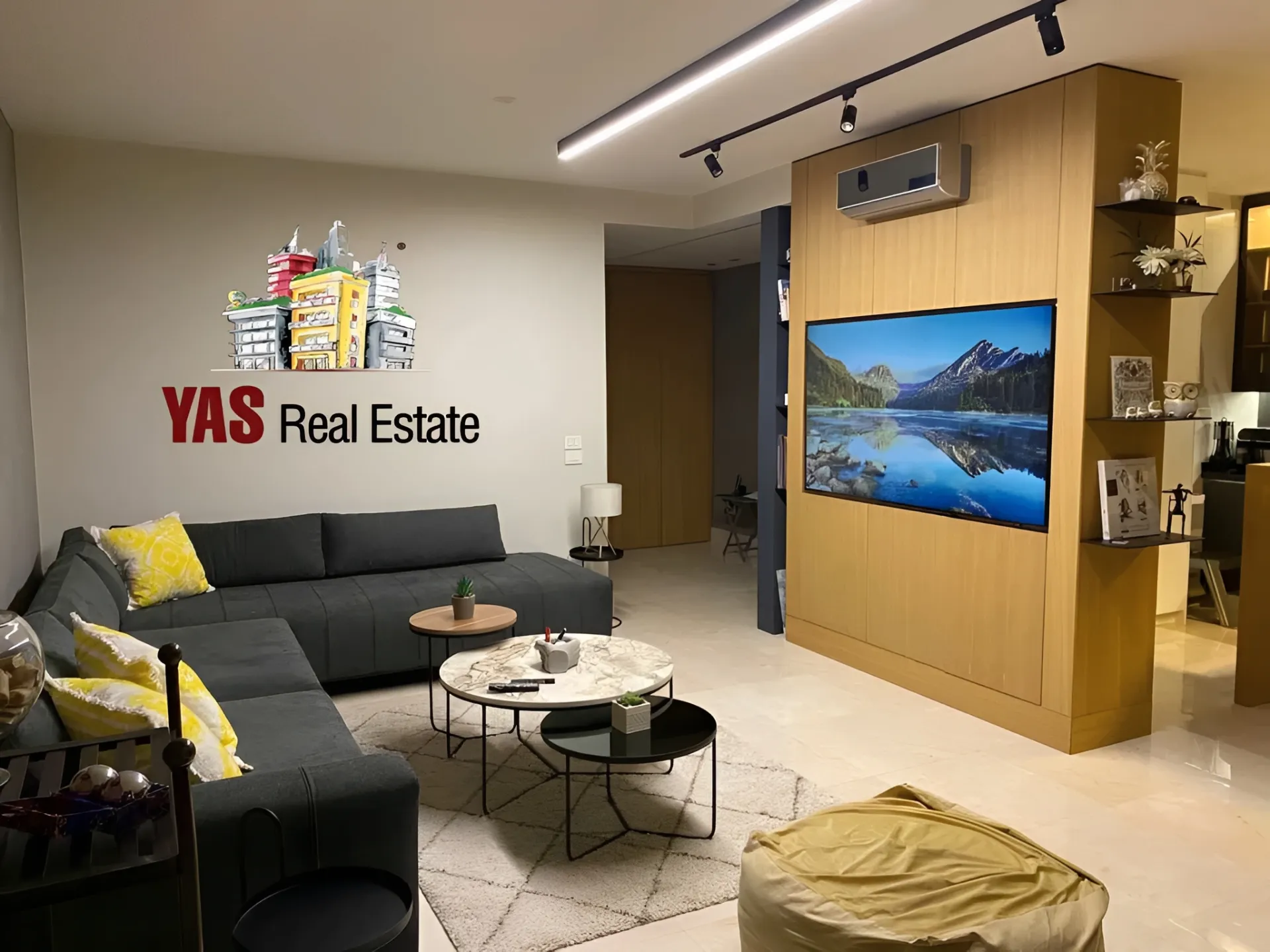 Apartment for Sale in Achrafieh - 3 bed, 3 bath