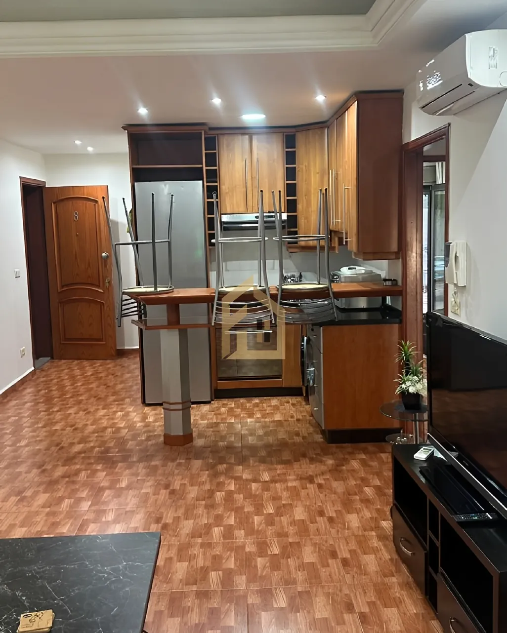 Apartment for rent in Aaoukar, Lebanon - 2 bed, 2 bath
