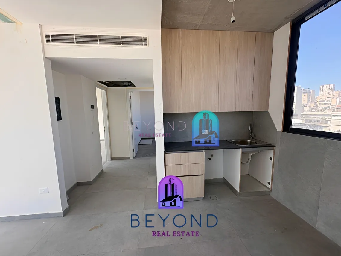 Apartment for sale in Spears, Bayrut, Lebanon - 2 bed, 3 bath