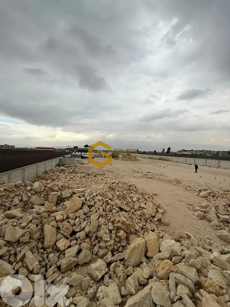 Land for Sale in Riyaq