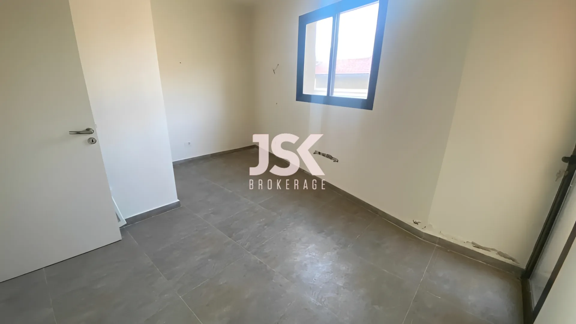 Duplex for Sale in Jouret El Ballout, Lebanon