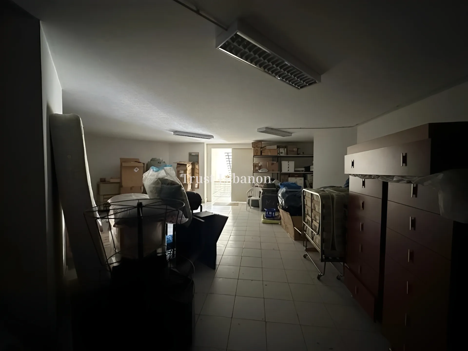 Showroom for rent in Jisr El Bacha, Lebanon