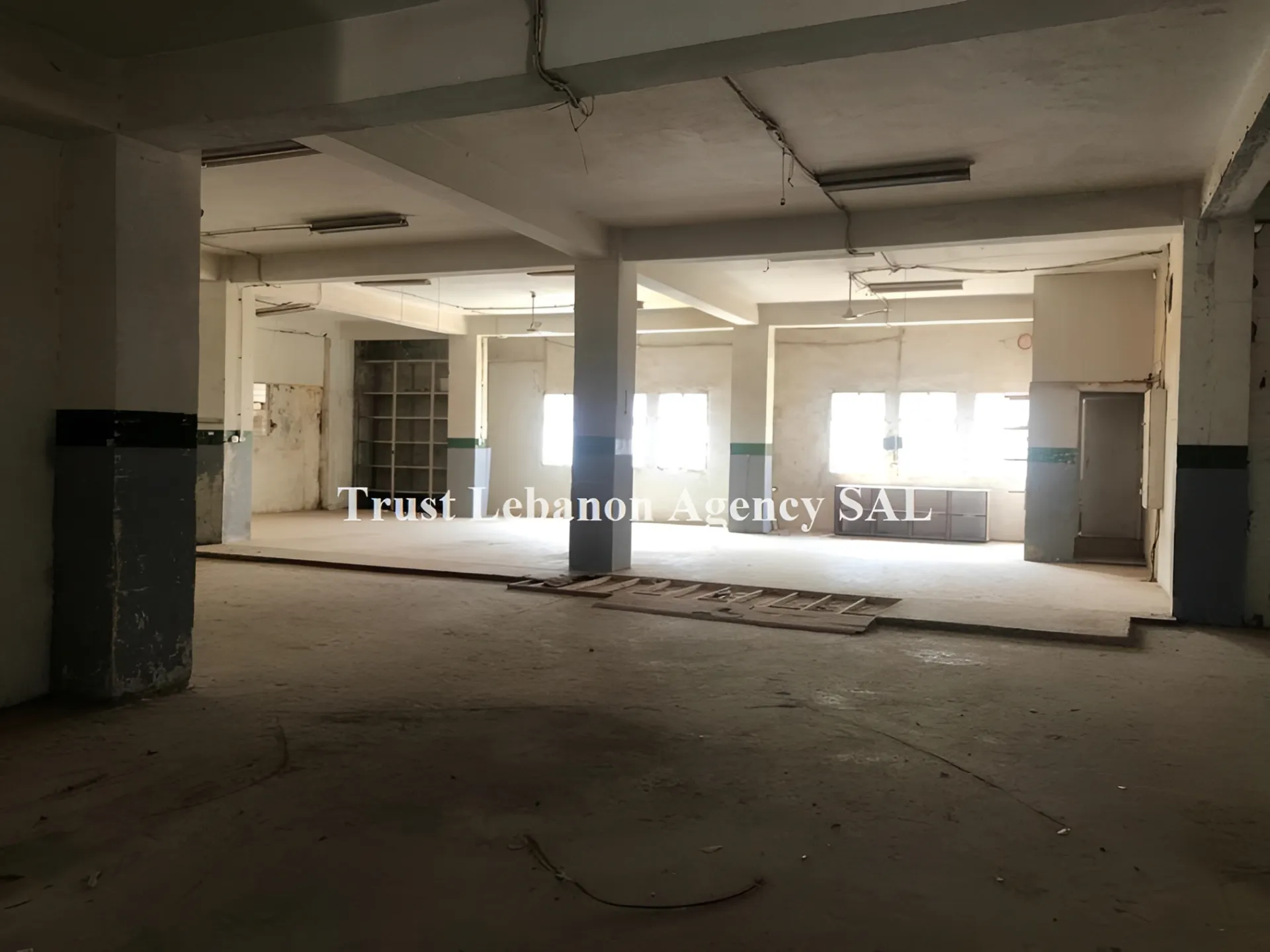 Commercial Property For Sale in Metn, Mansourieh