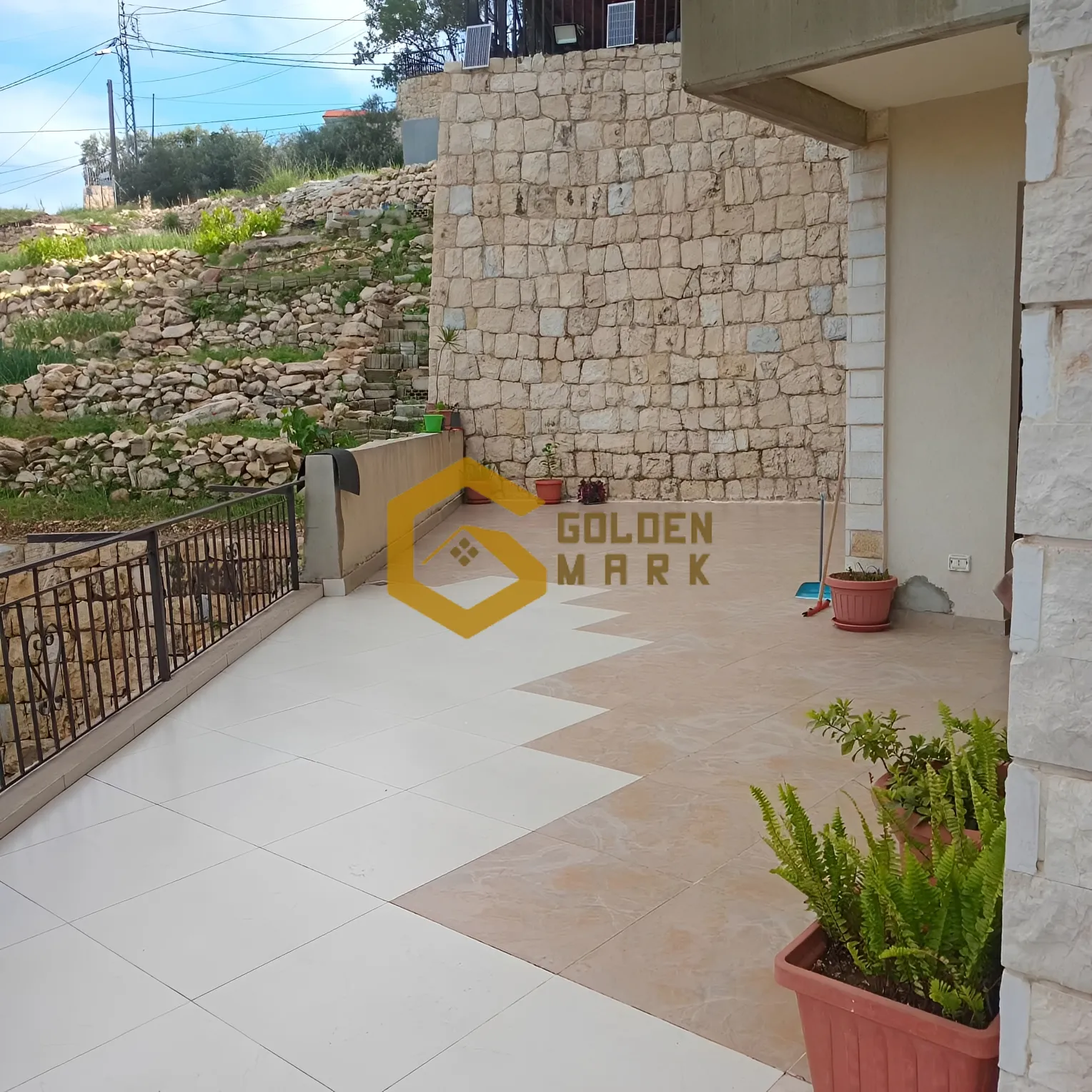 Apartment for Sale in Halat