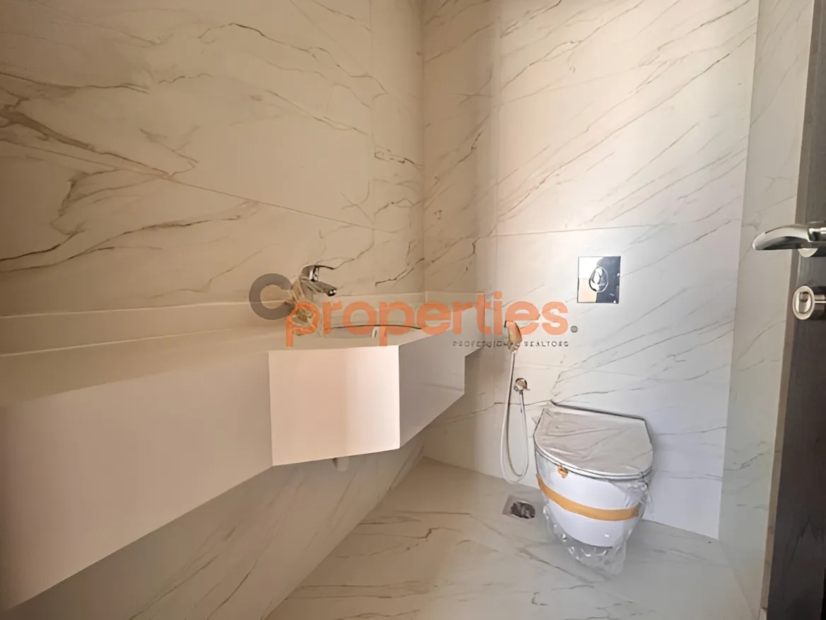 Apartment for sale in Ramleh Al Bayda, Beirut, Lebanon