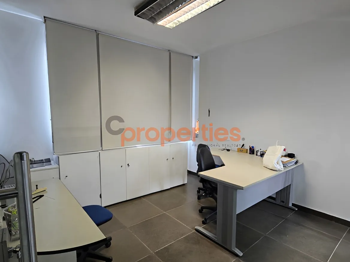 Office for Rent in Forn El Chebbak