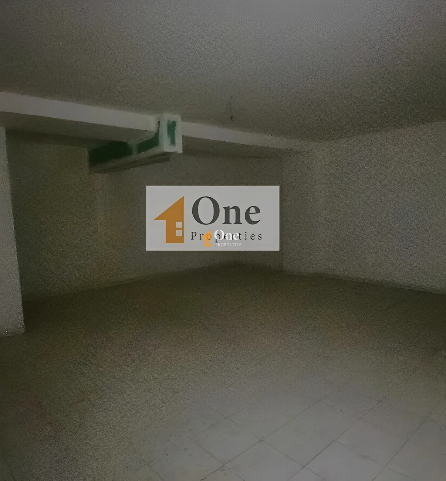 Shop for rent in Horch Tabet