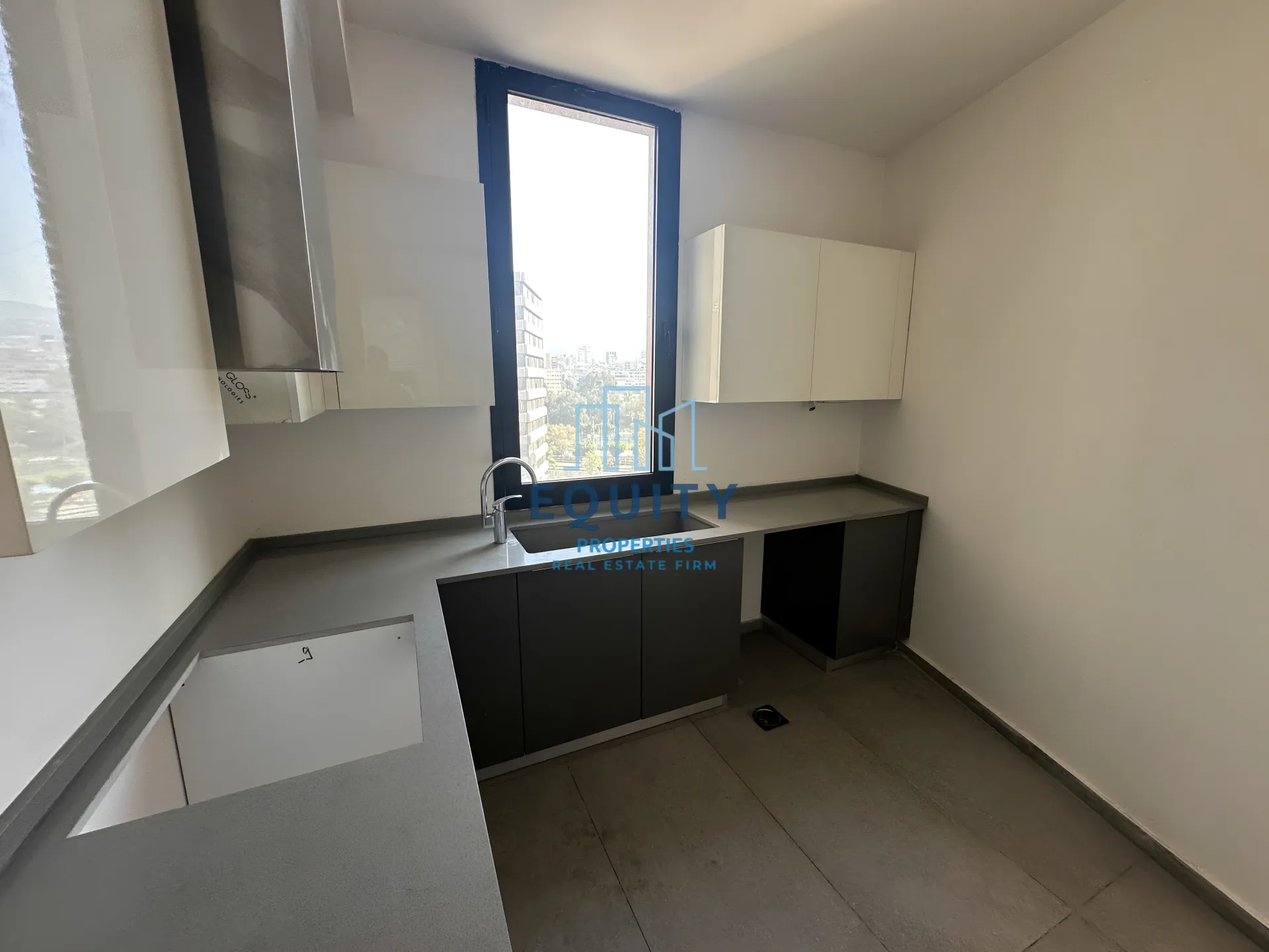 Apartment for Sale in Ashrafieh - 3 bed, 3 bath