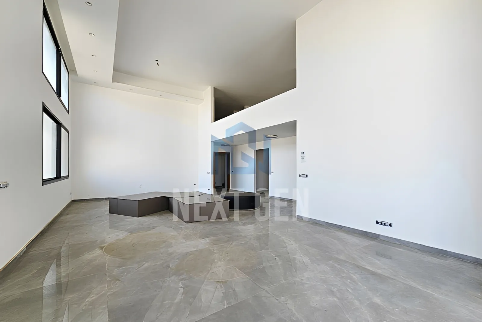 Apartment for Sale in Achrafieh - 3 bed, 4 bath