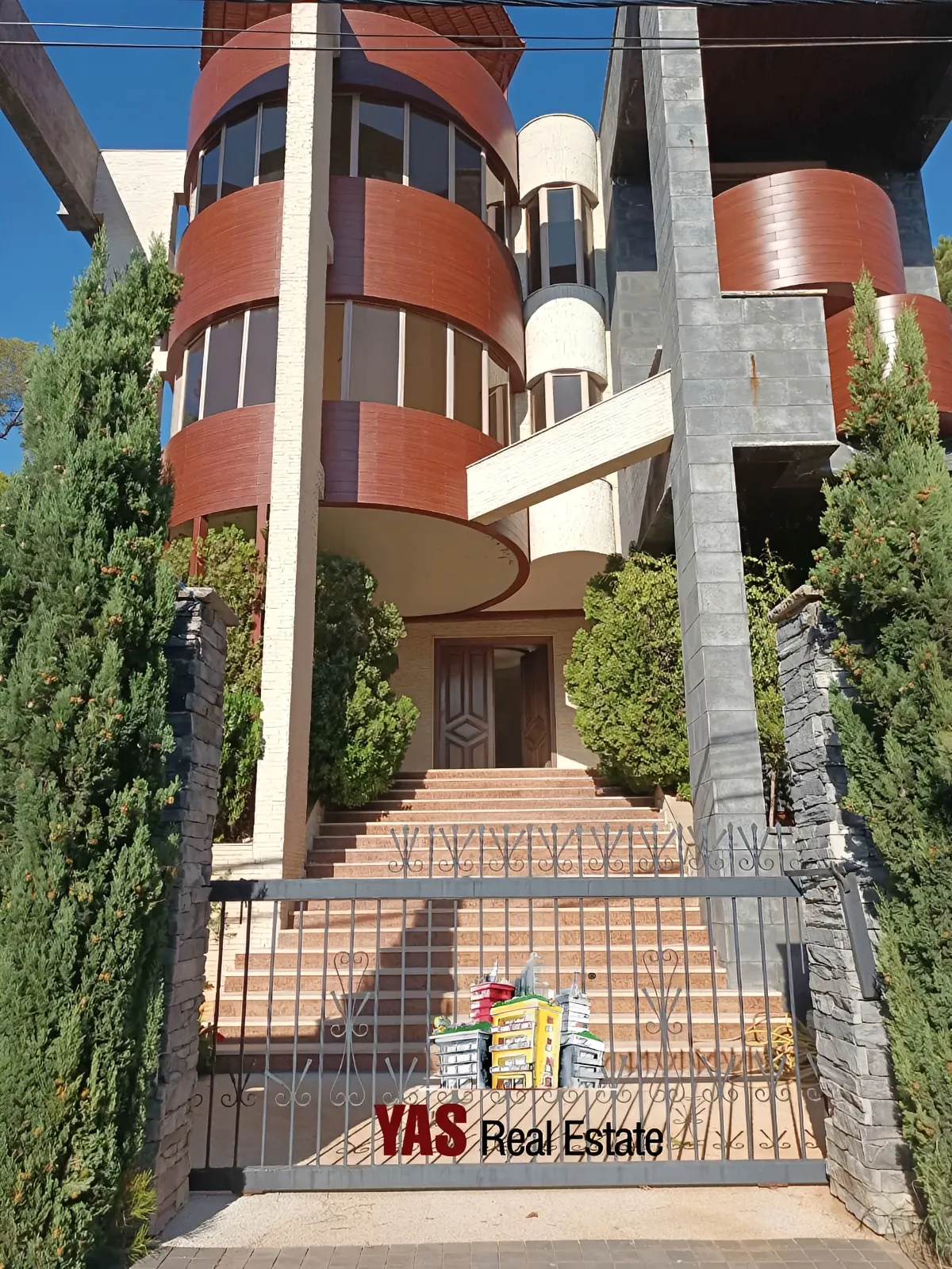 Villa for Sale in Baabdat - 4 bed, 5 bath