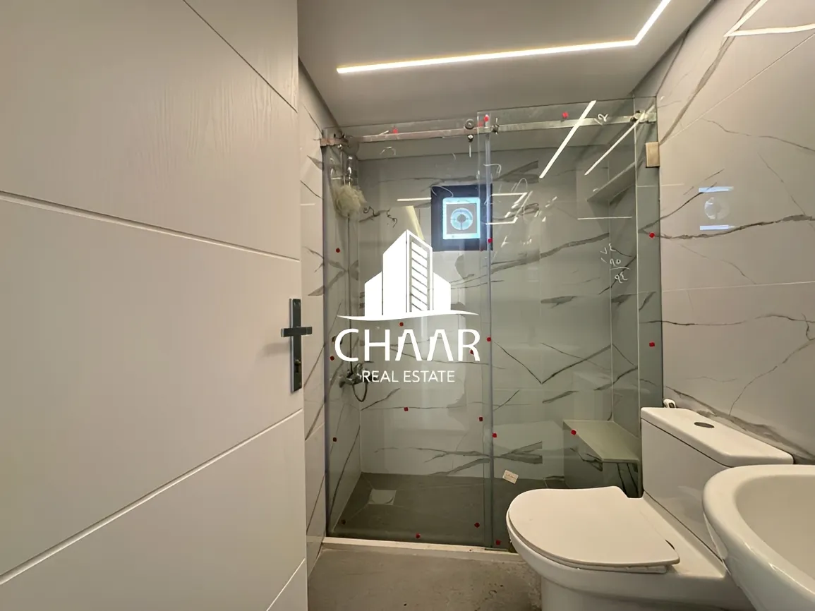 Apartment for sale in Sakiet El Janzeer, Bayrut, Lebanon