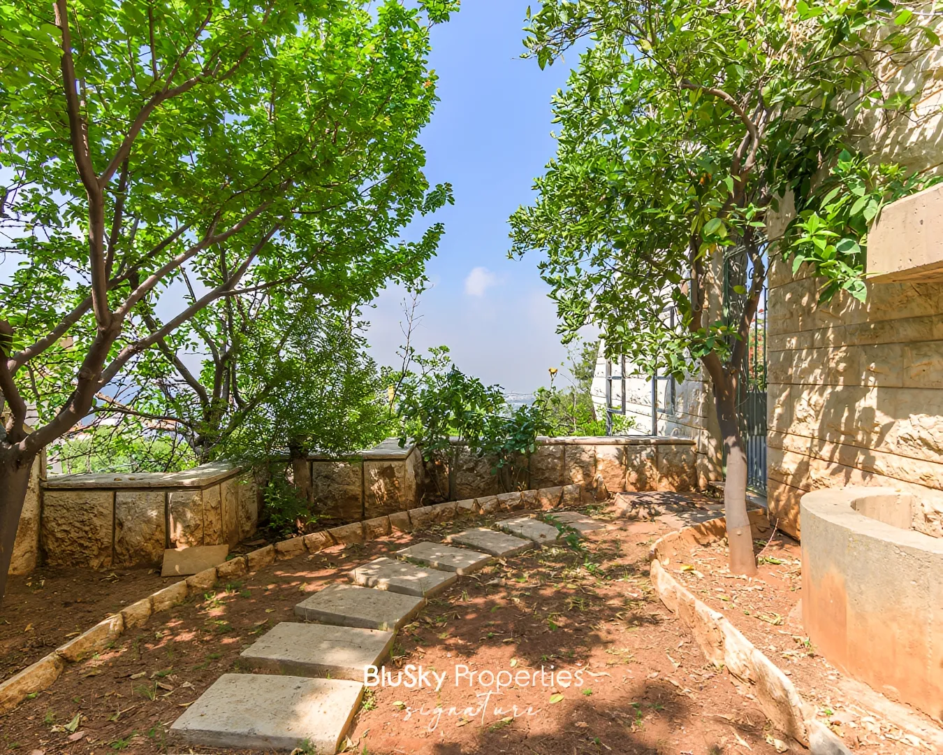 Villa for sale in Monteverde main street، lebanon
