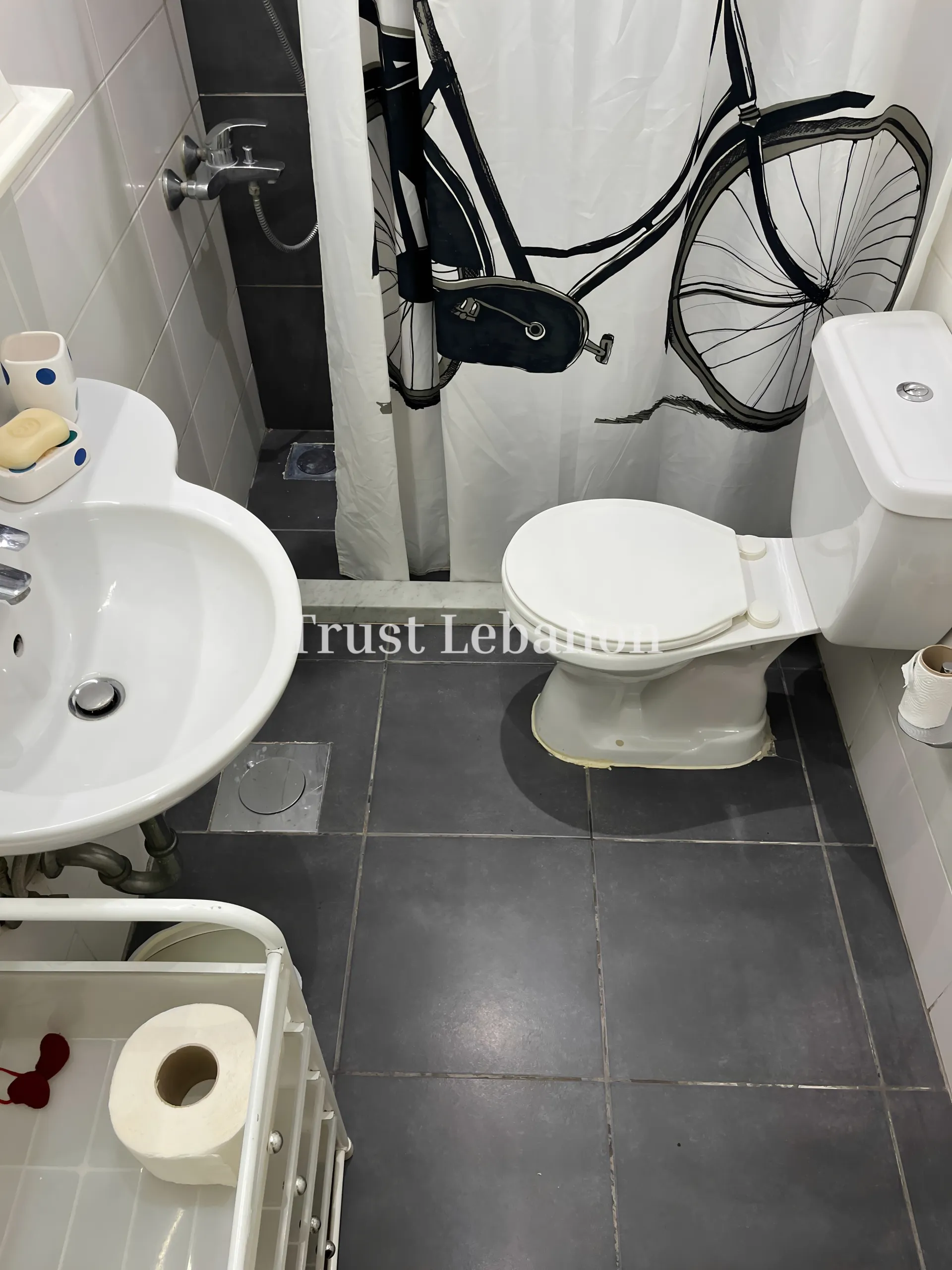 Studio for rent in Sassine, Bayrut, Lebanon