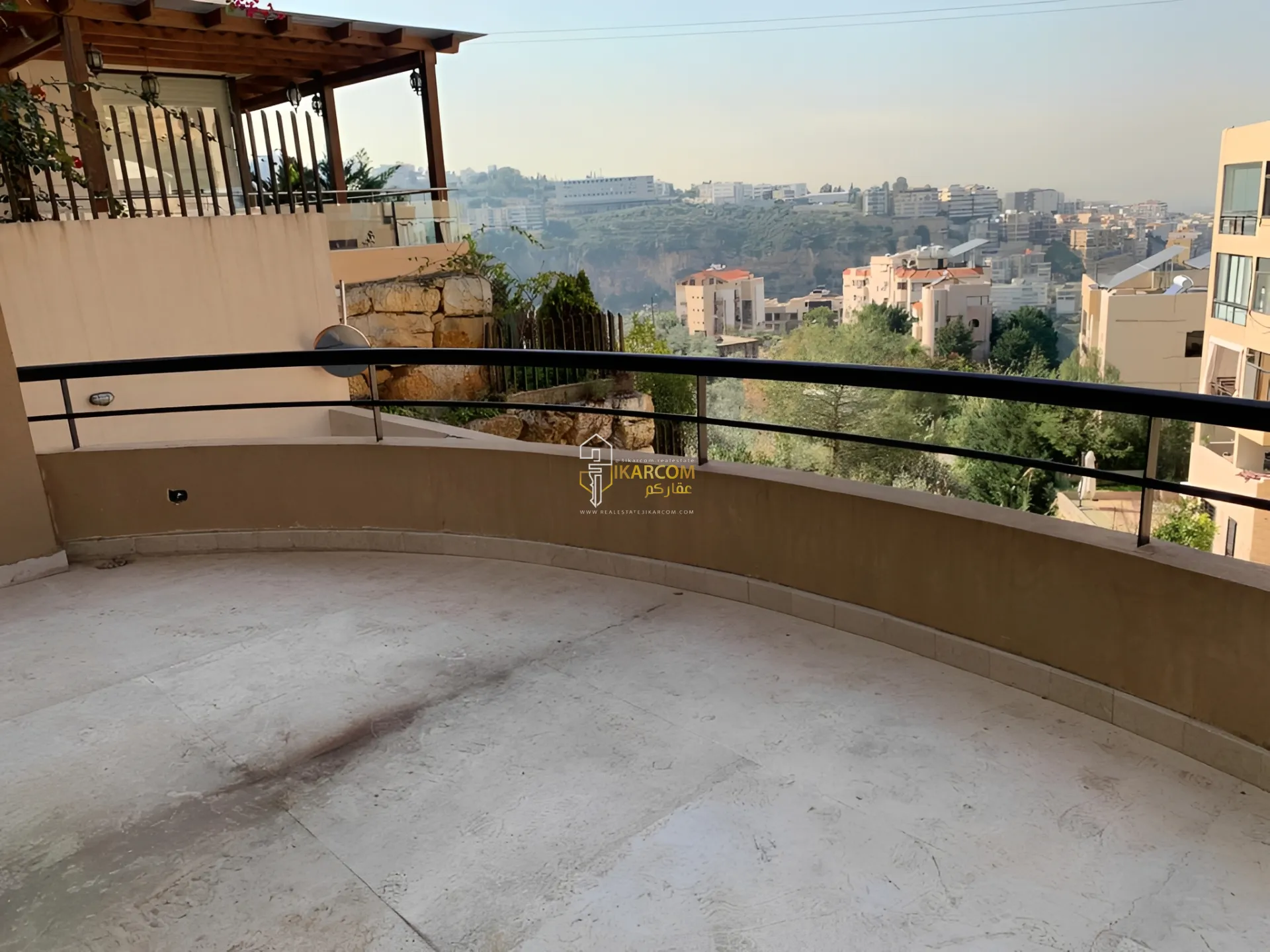 Apartment for Sale in Mansourieh - 3 bed, 5 bath