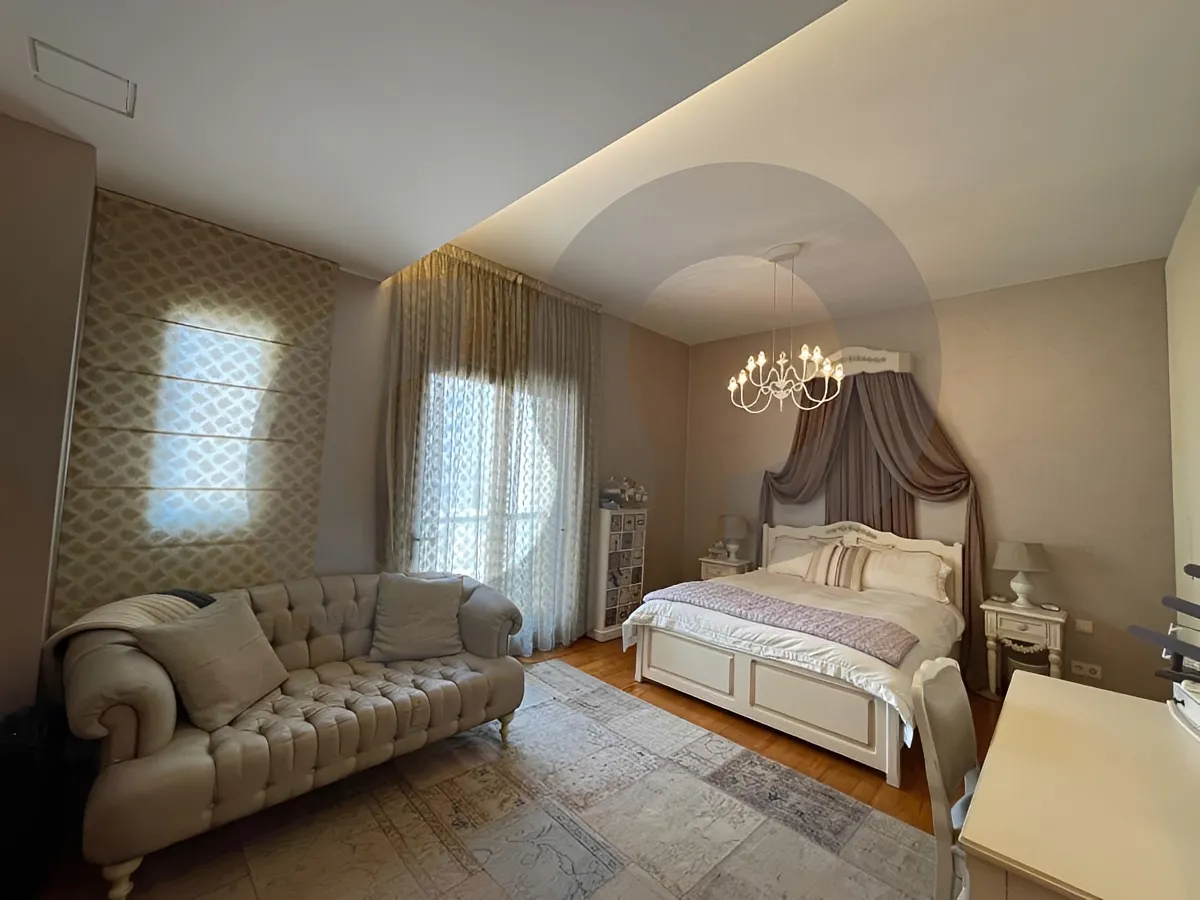 Apartment for Sale in Hamra, Beirut, Lebanon - 4 bed, 6 bath