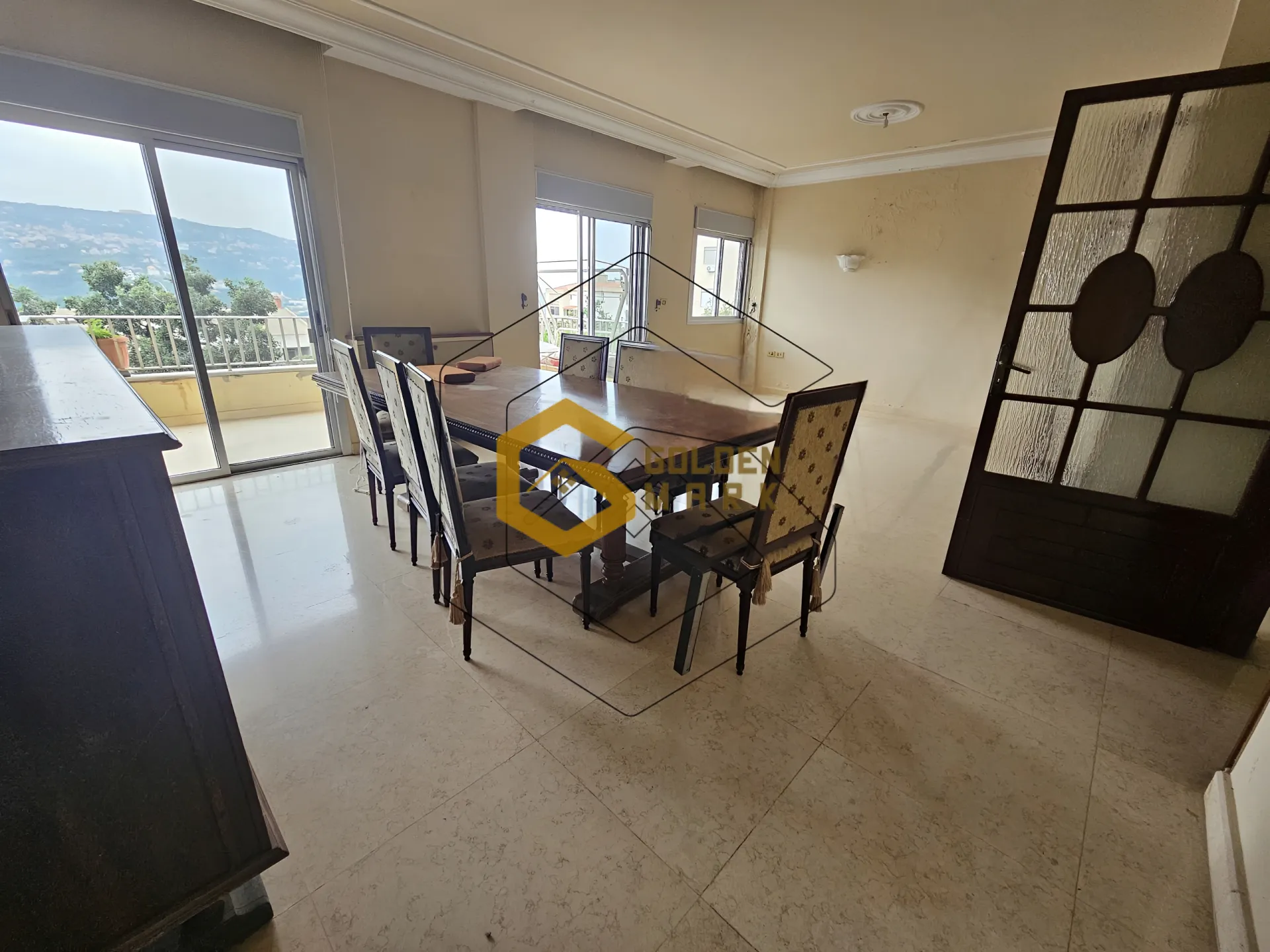Apartment for Sale in Ballouneh