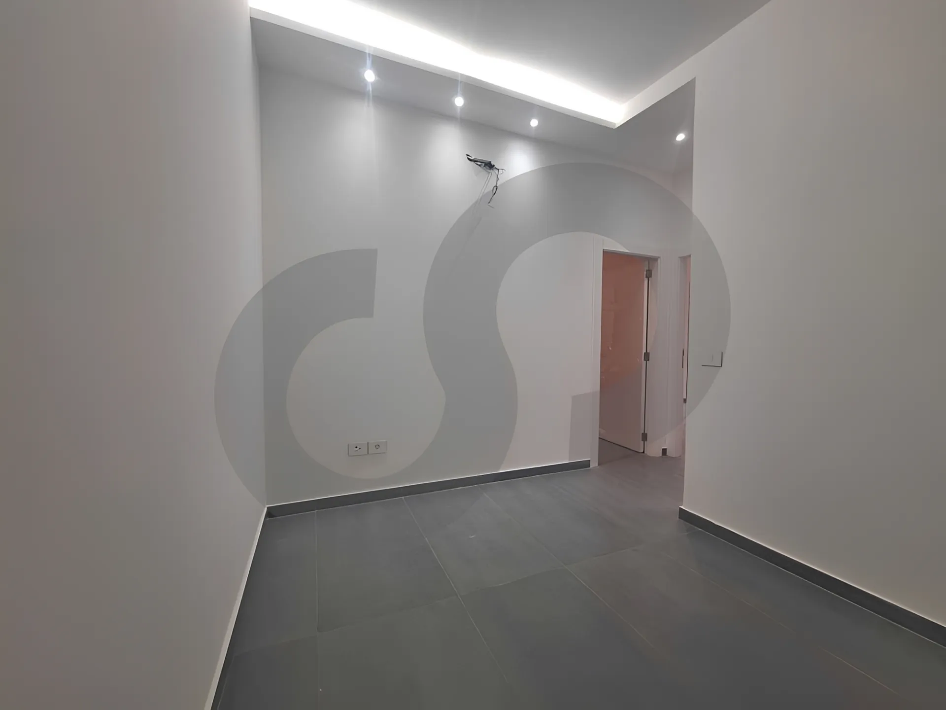 Commercial Property for Rent in Jdeideh