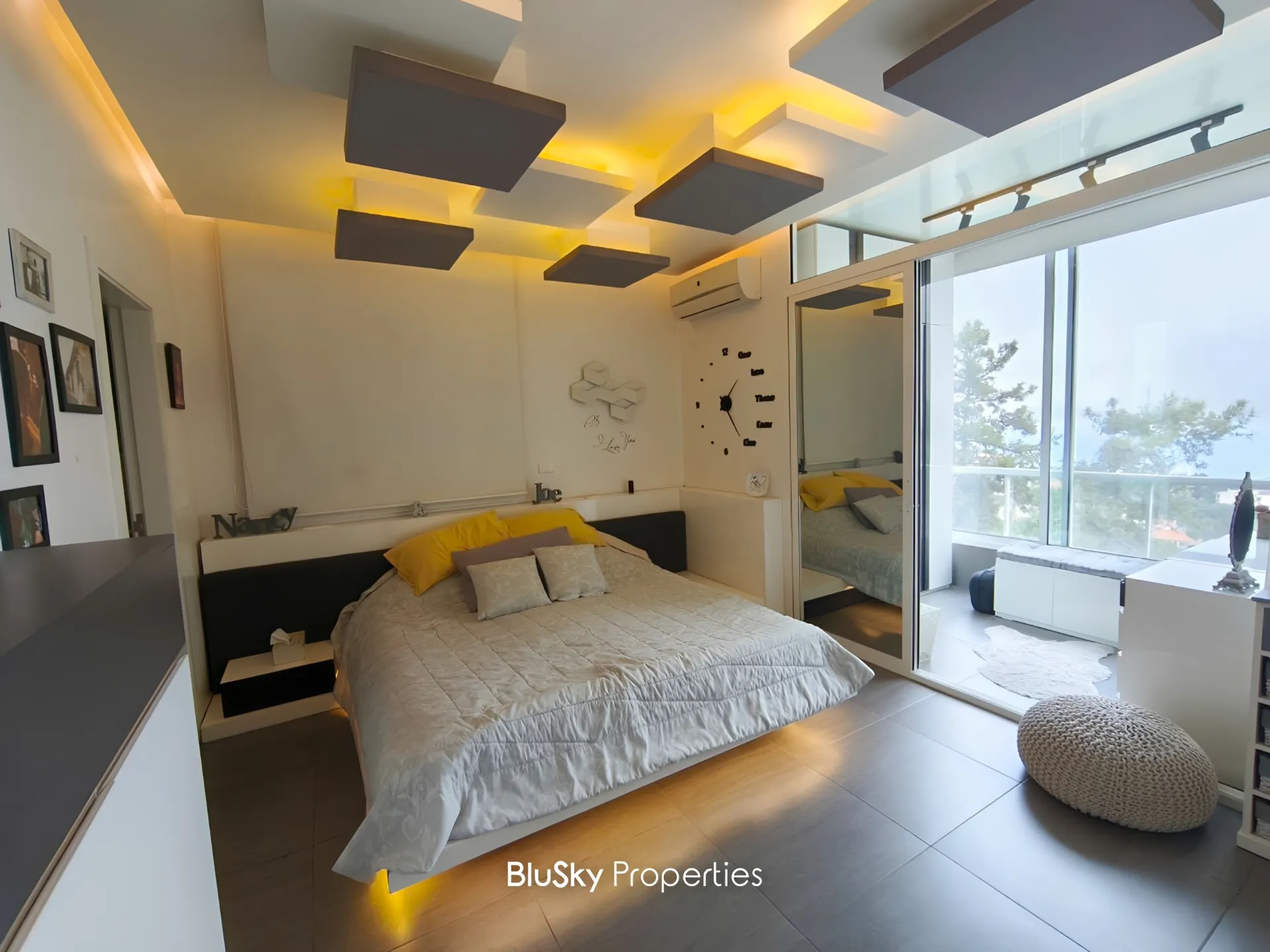 Apartment for sale in Ain Aalaq