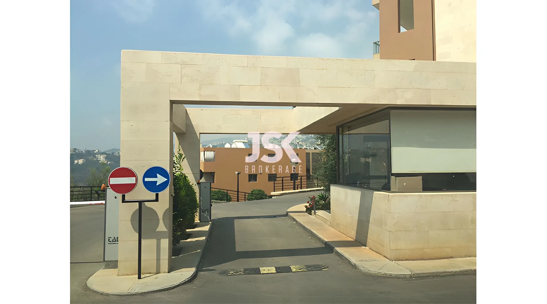 Apartment for Sale in Mazraat Yachoua