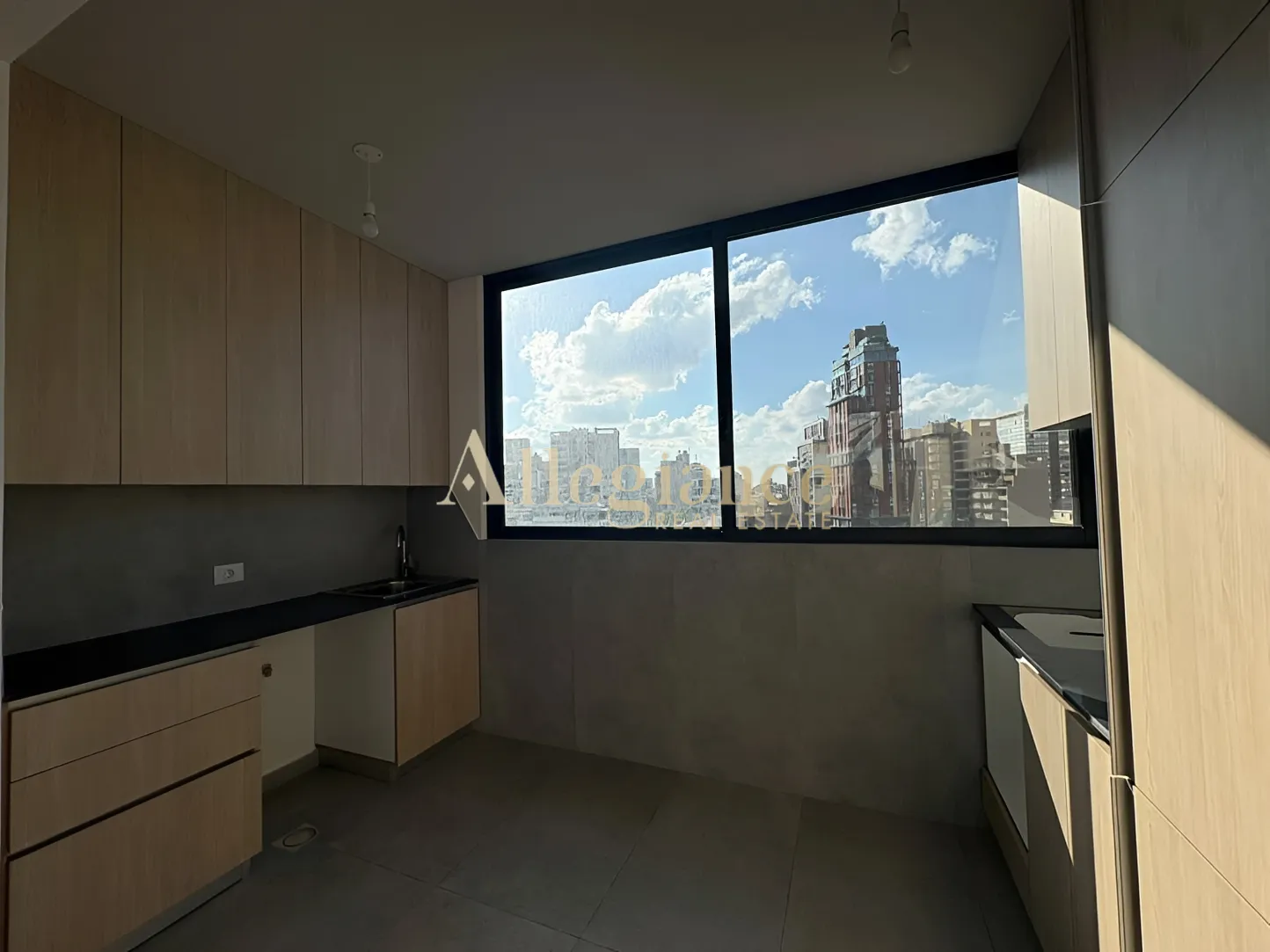 Apartment for sale in Spears