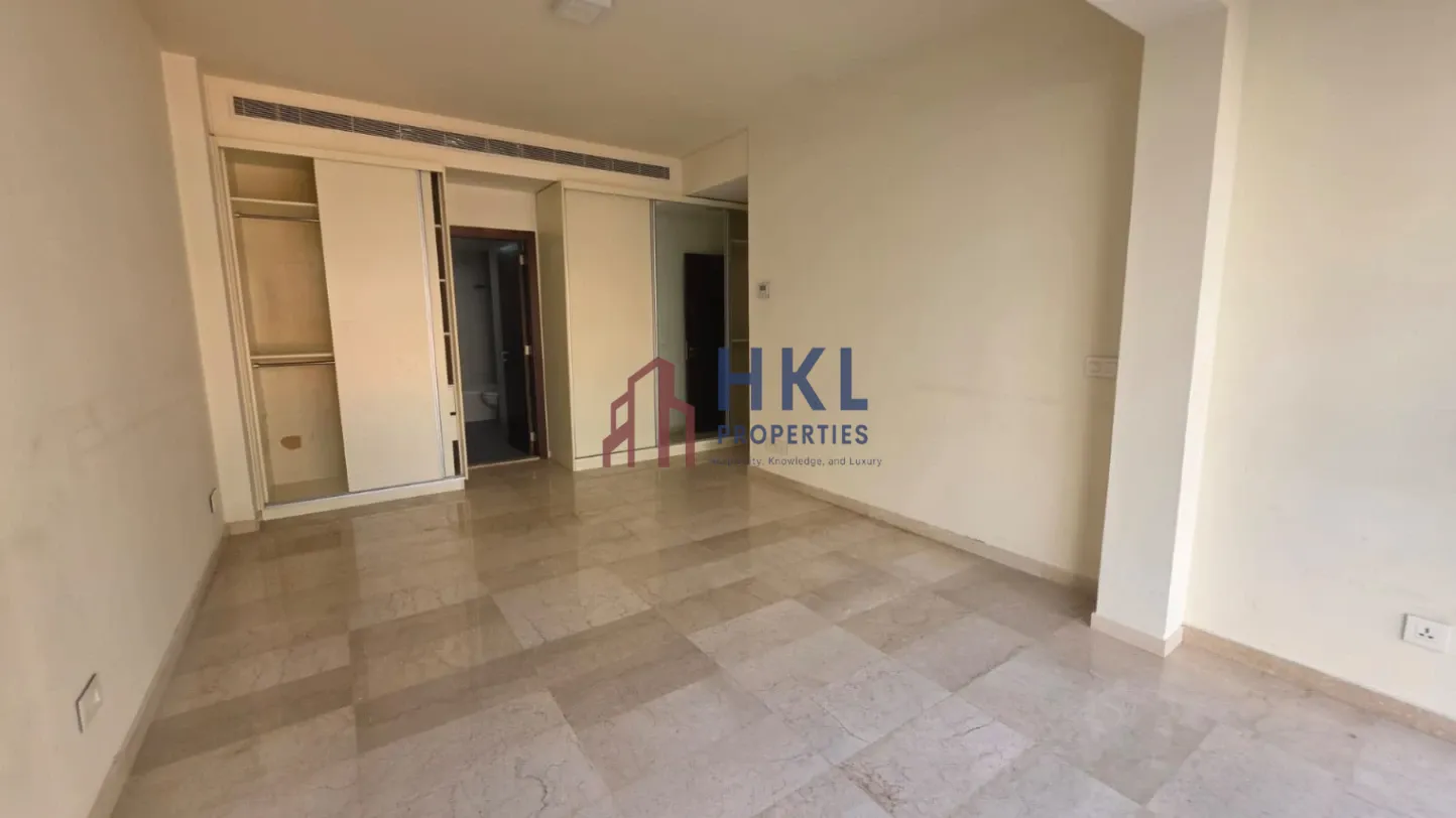 Apartment for rent in Ain Al Mraiseh, Beirut, Lebanon