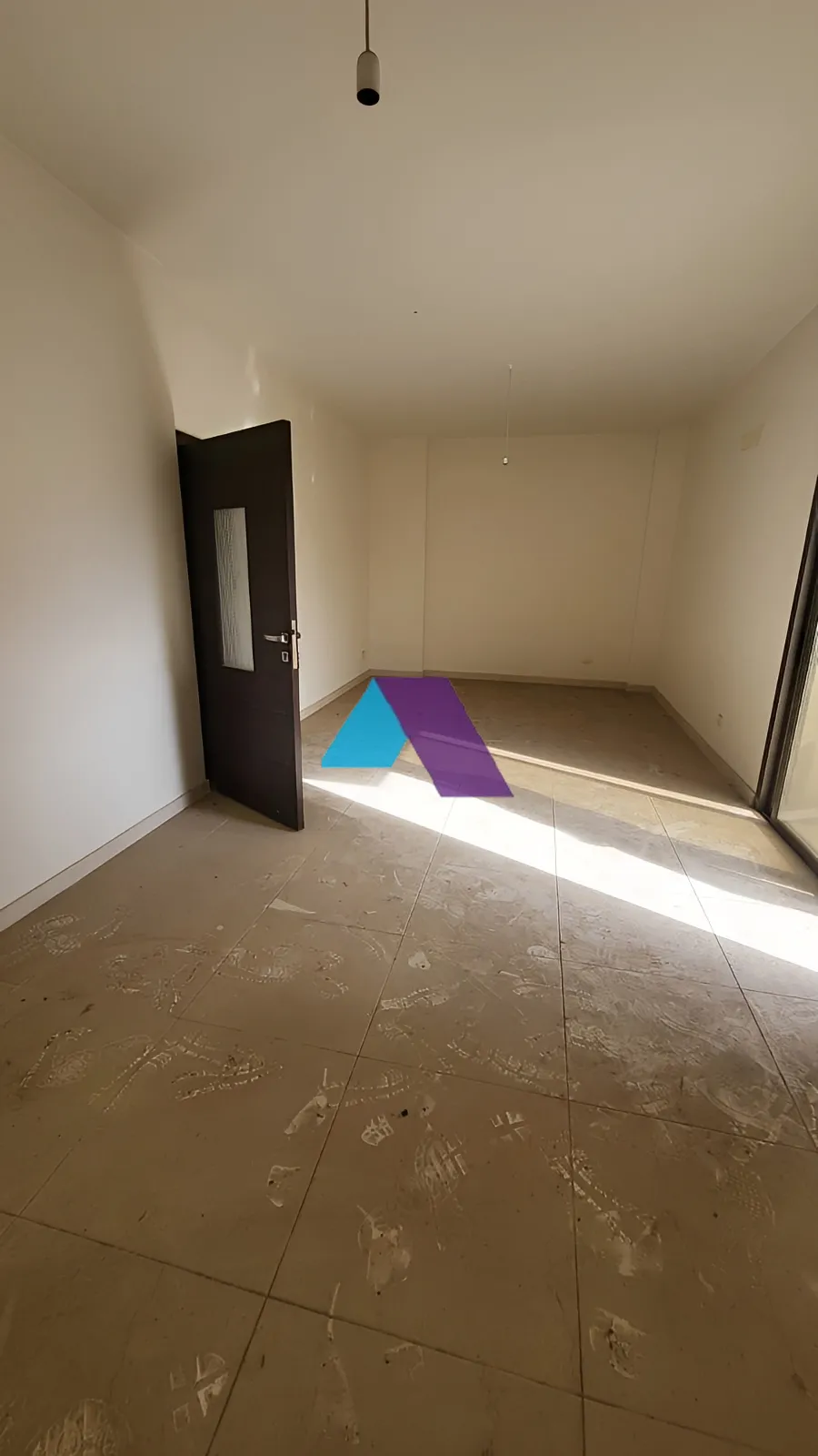 Apartment for Sale in Sin El Fil - 2 bed, 1 bath