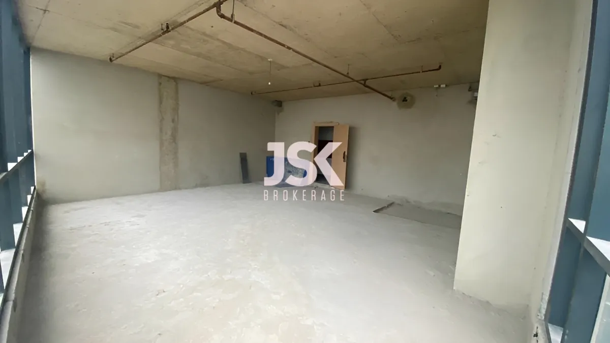 Office for rent in Daoura, Lebanon
