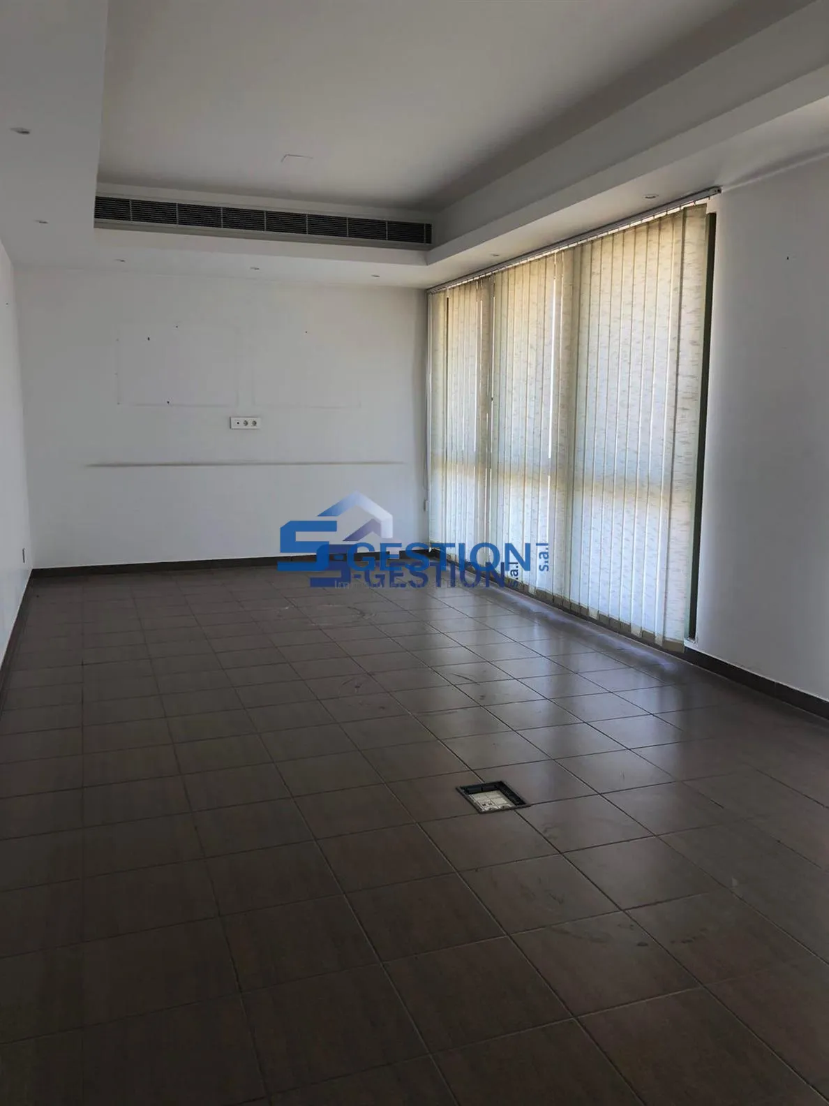 Office for Rent in Achrafieh