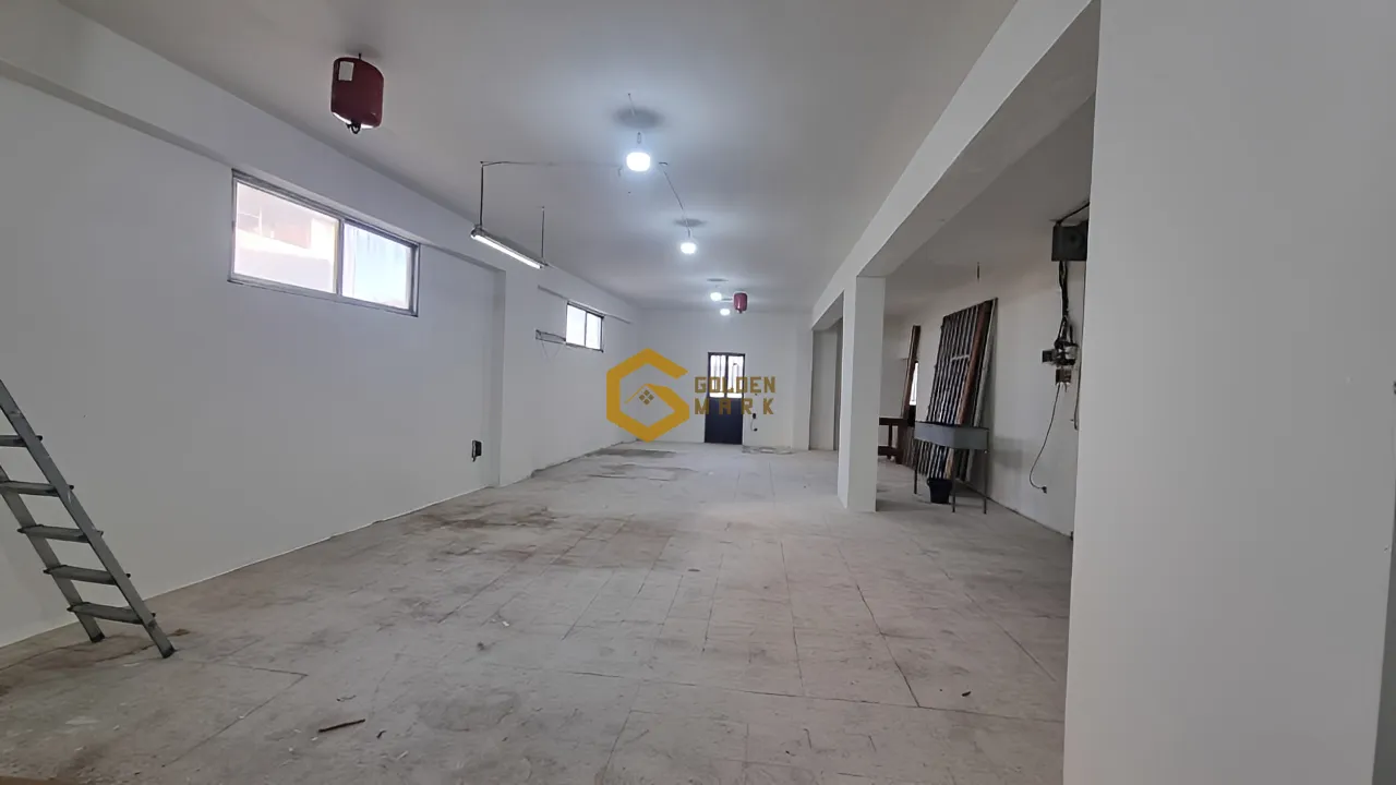 Warehouse for rent in Mazraat Yachoua