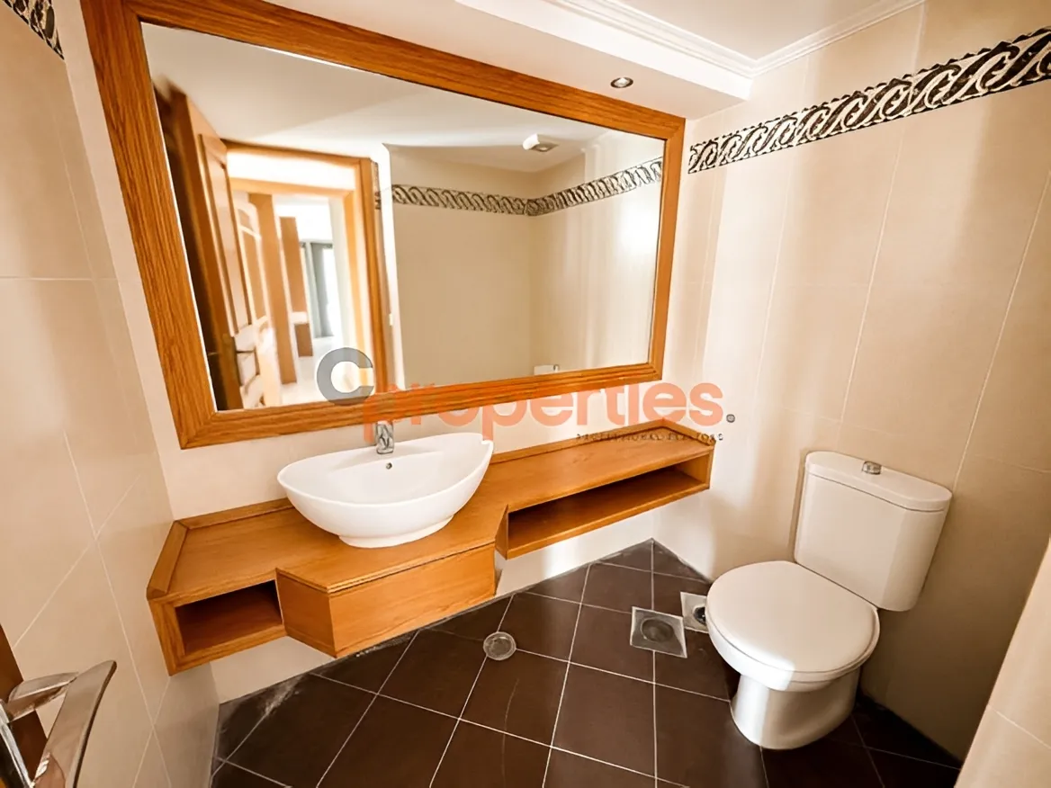 Apartment for Sale in Baabda - 3 bed, 4 bath