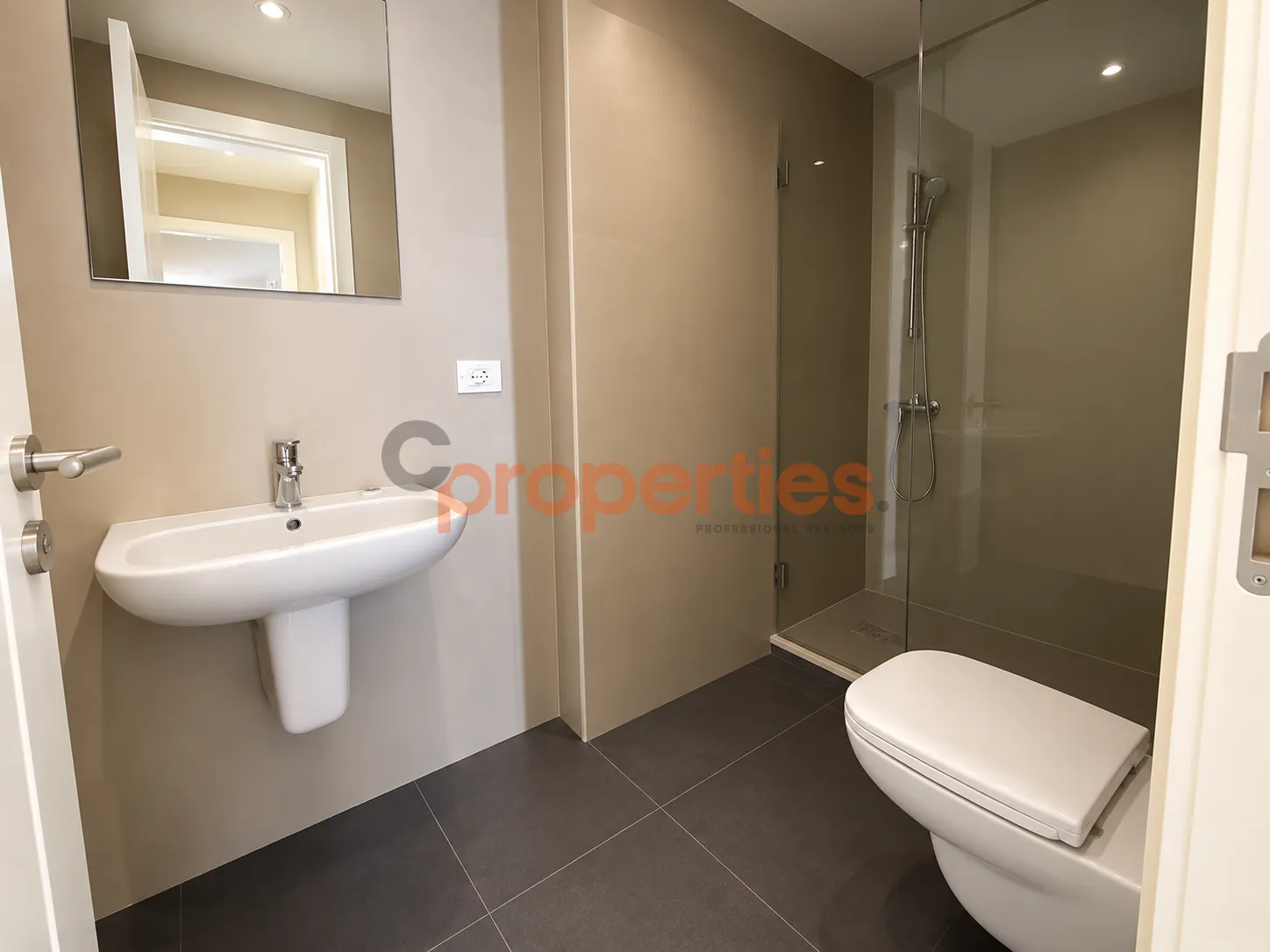 Apartment for Sale in Louaizeh