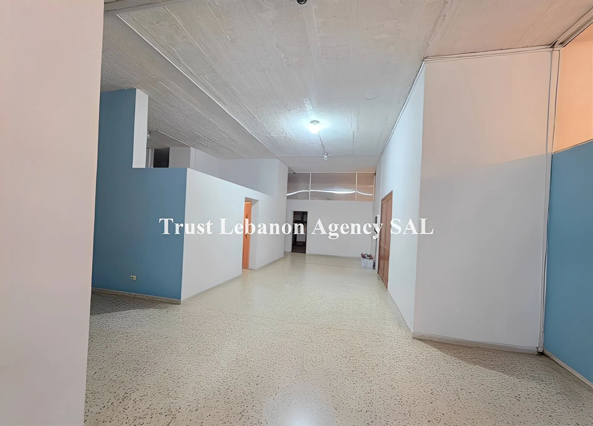 Office for rent in Baabda, Hazmieh