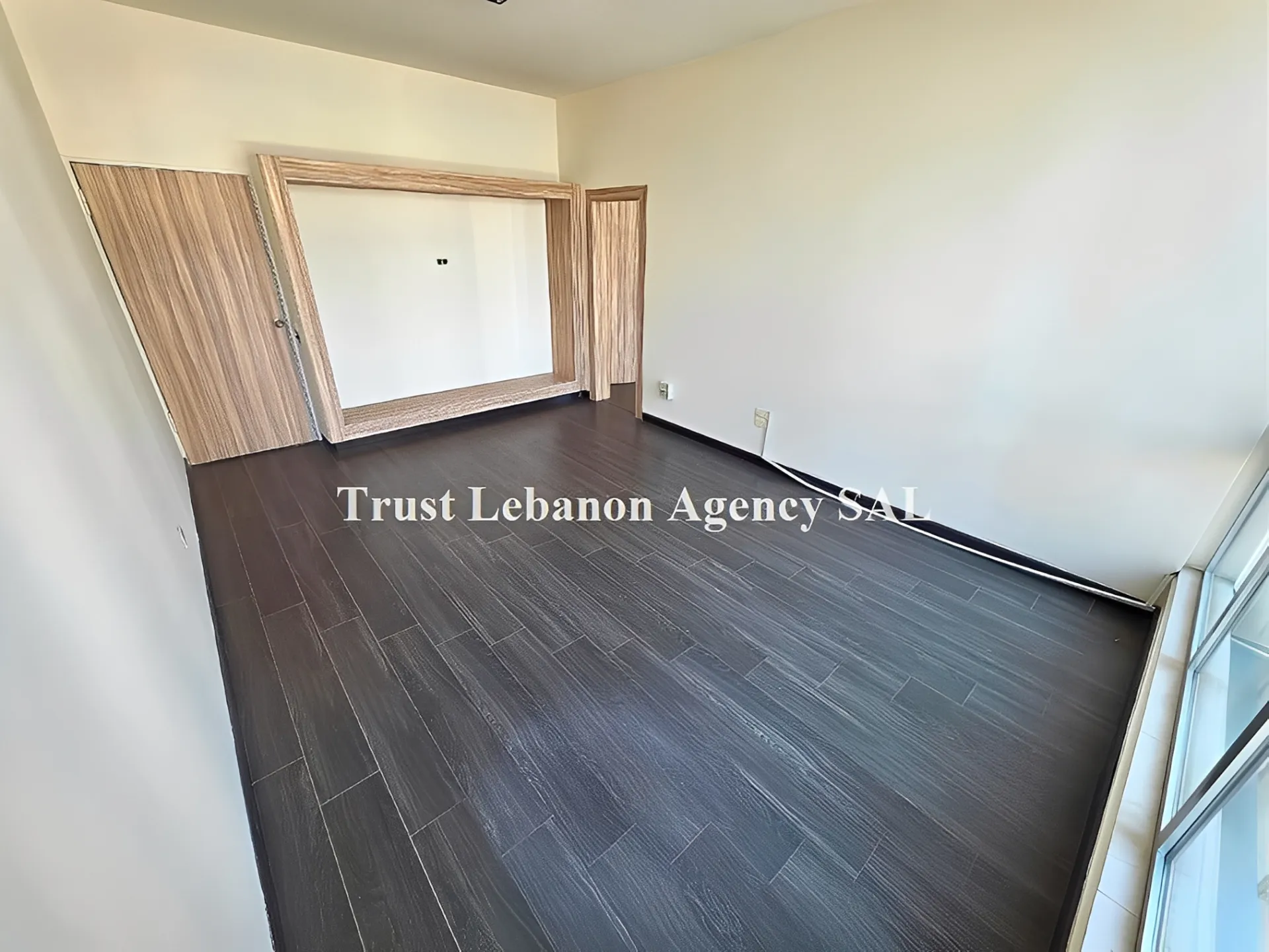 Office For Rent in Metn, Horsh Tabet