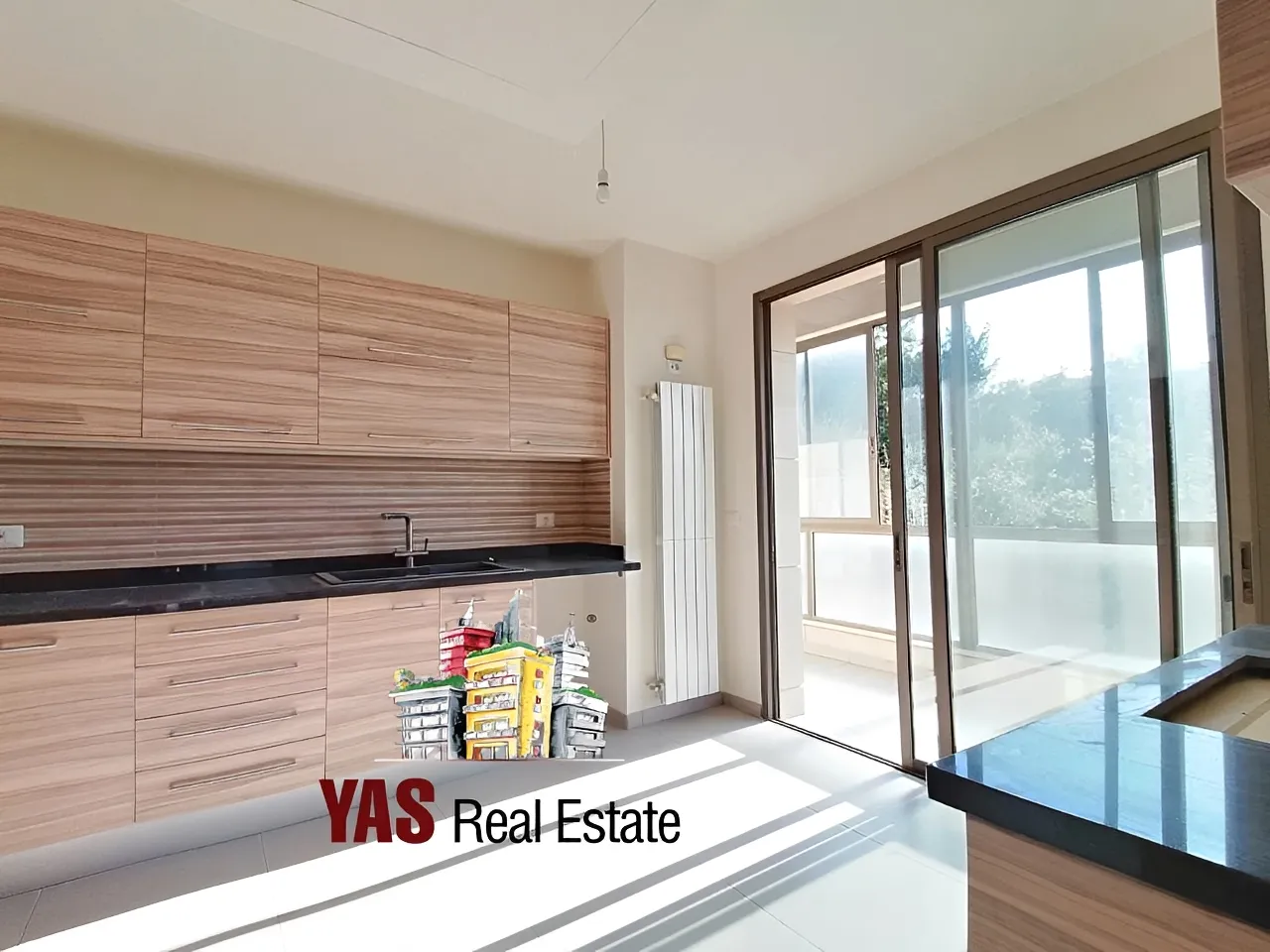 Apartment for Sale in Ballouneh - 3 bed, 4 bath
