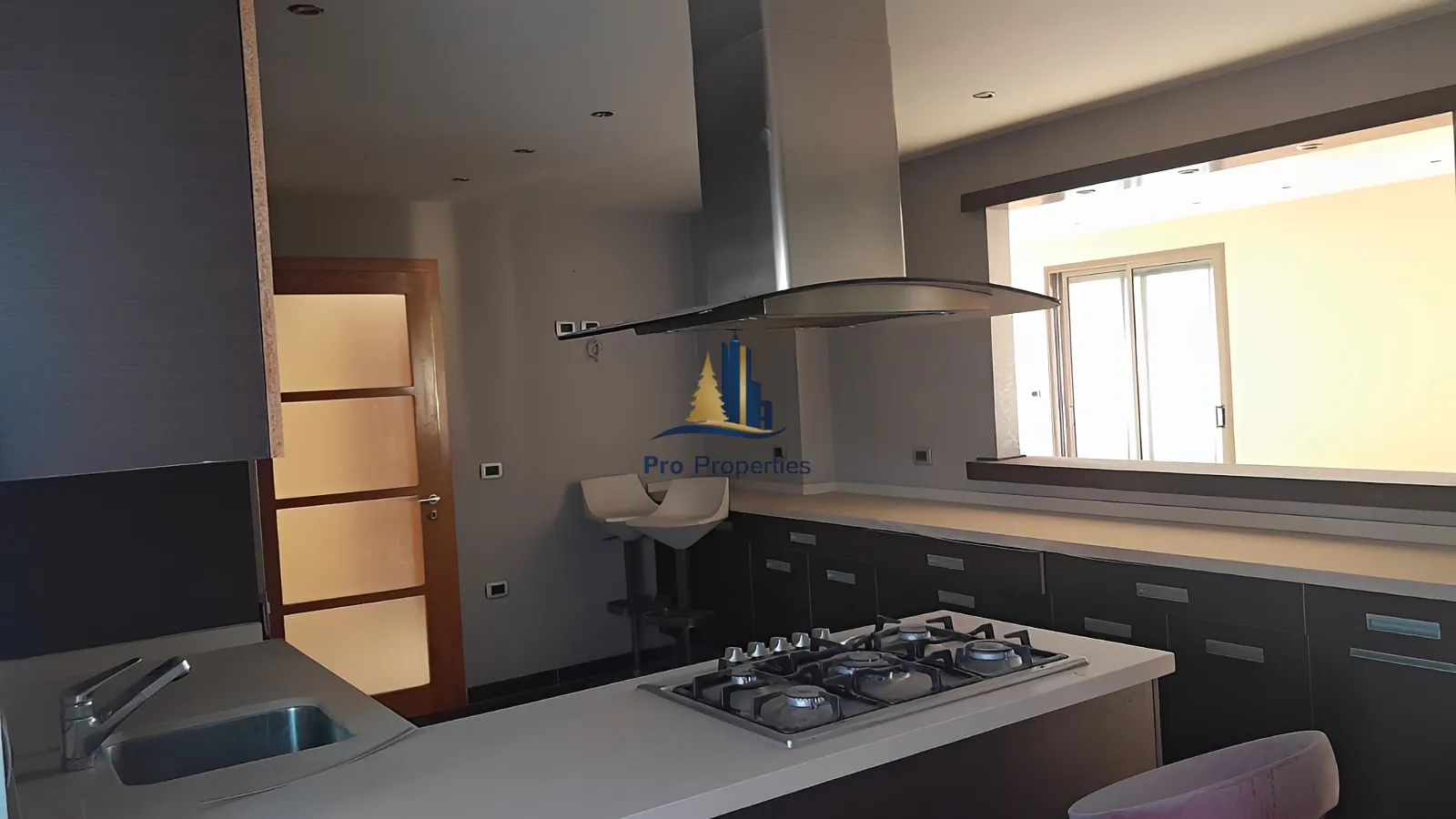 Apartment for rent in Ramleh Al Bayda