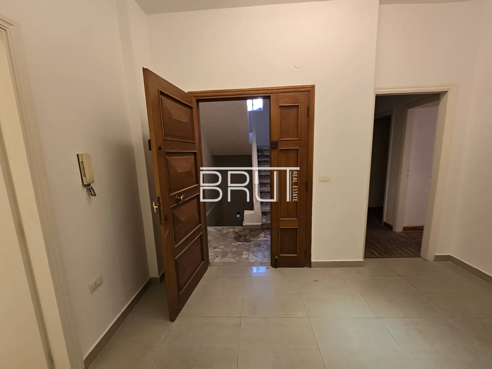 Apartment for Rent in Adonis - 3 bed, 2 bath