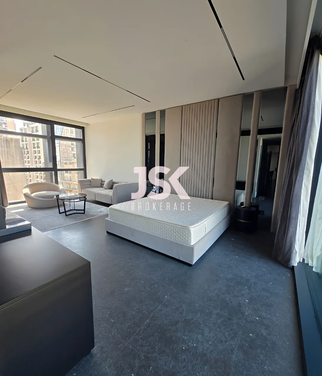 Apartment for Sale in Saifi Village
