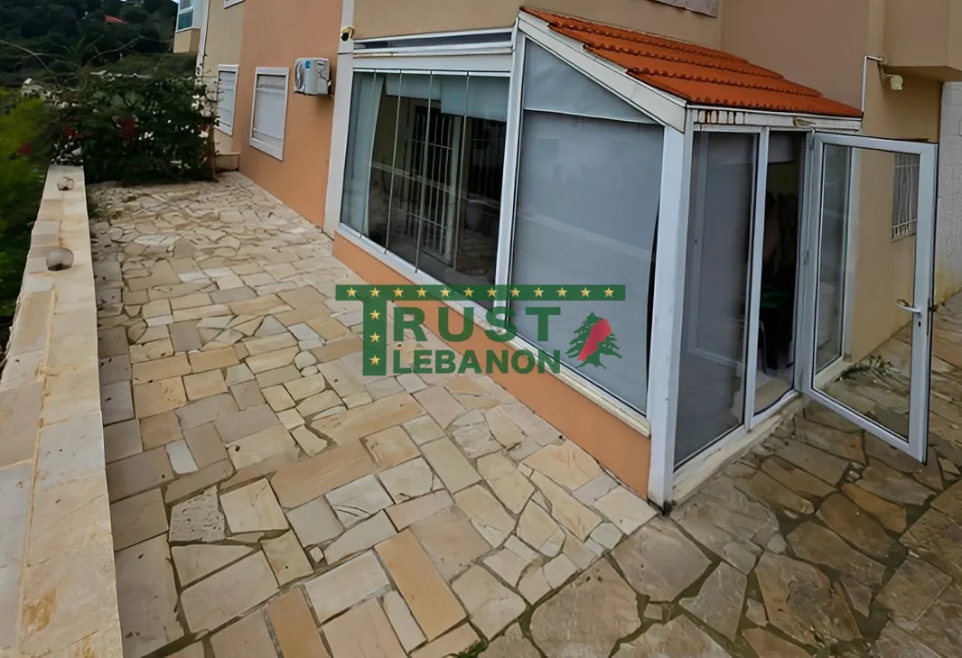 Apartment for Sale in Aabrine, Lebanon