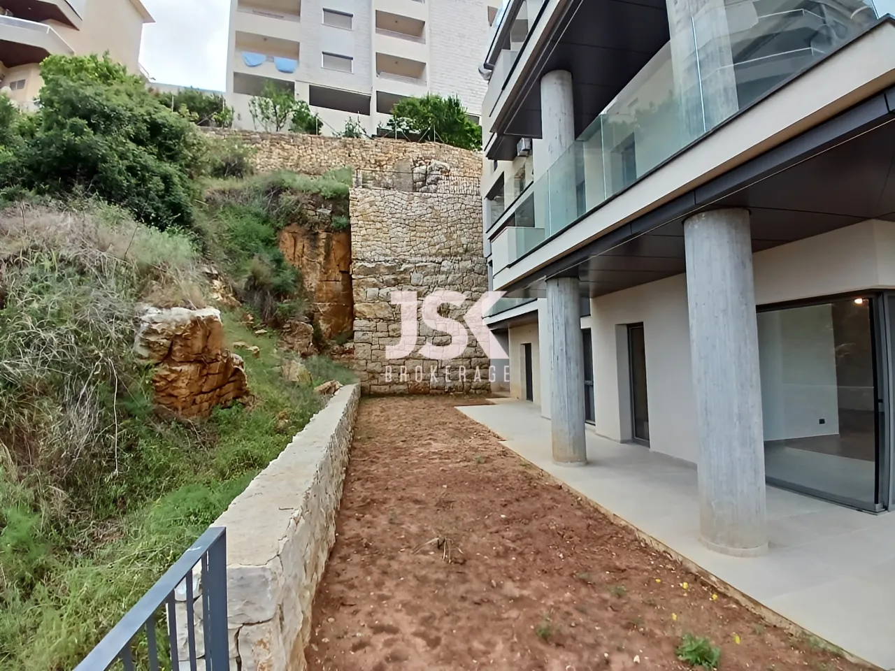 Apartment for Sale in Roumieh