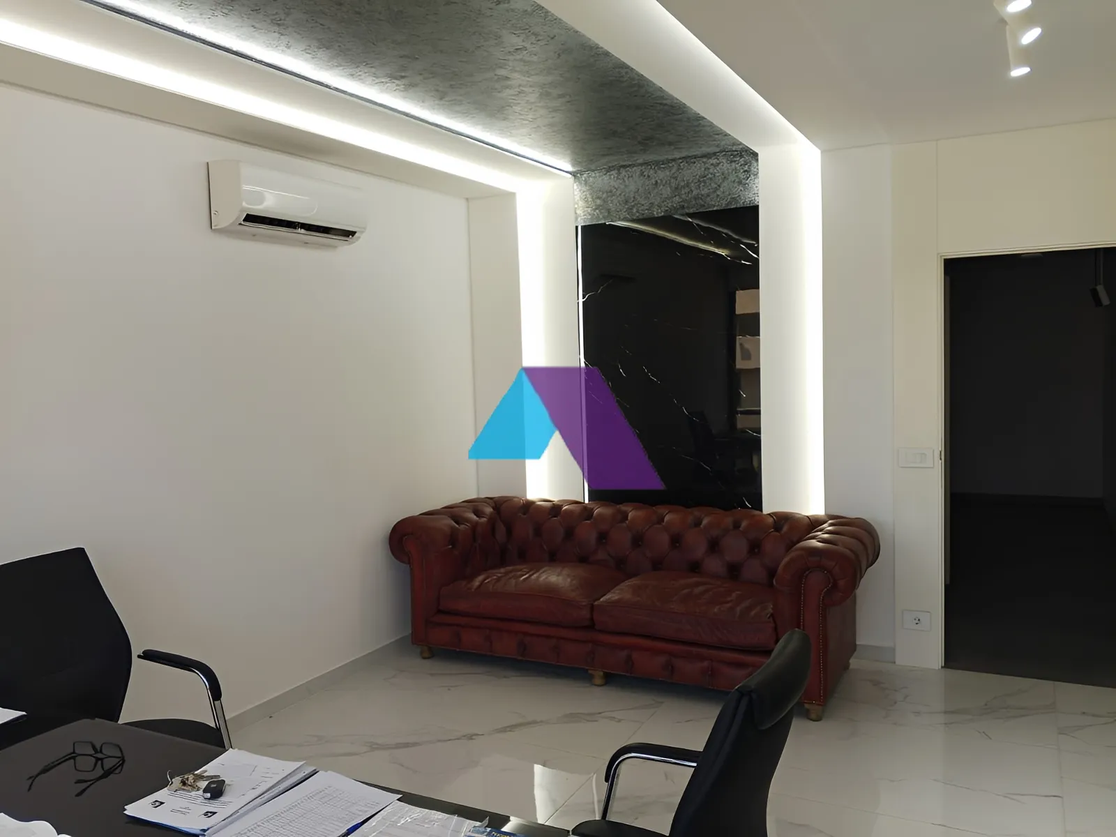 Office for sale in Dekwaneh