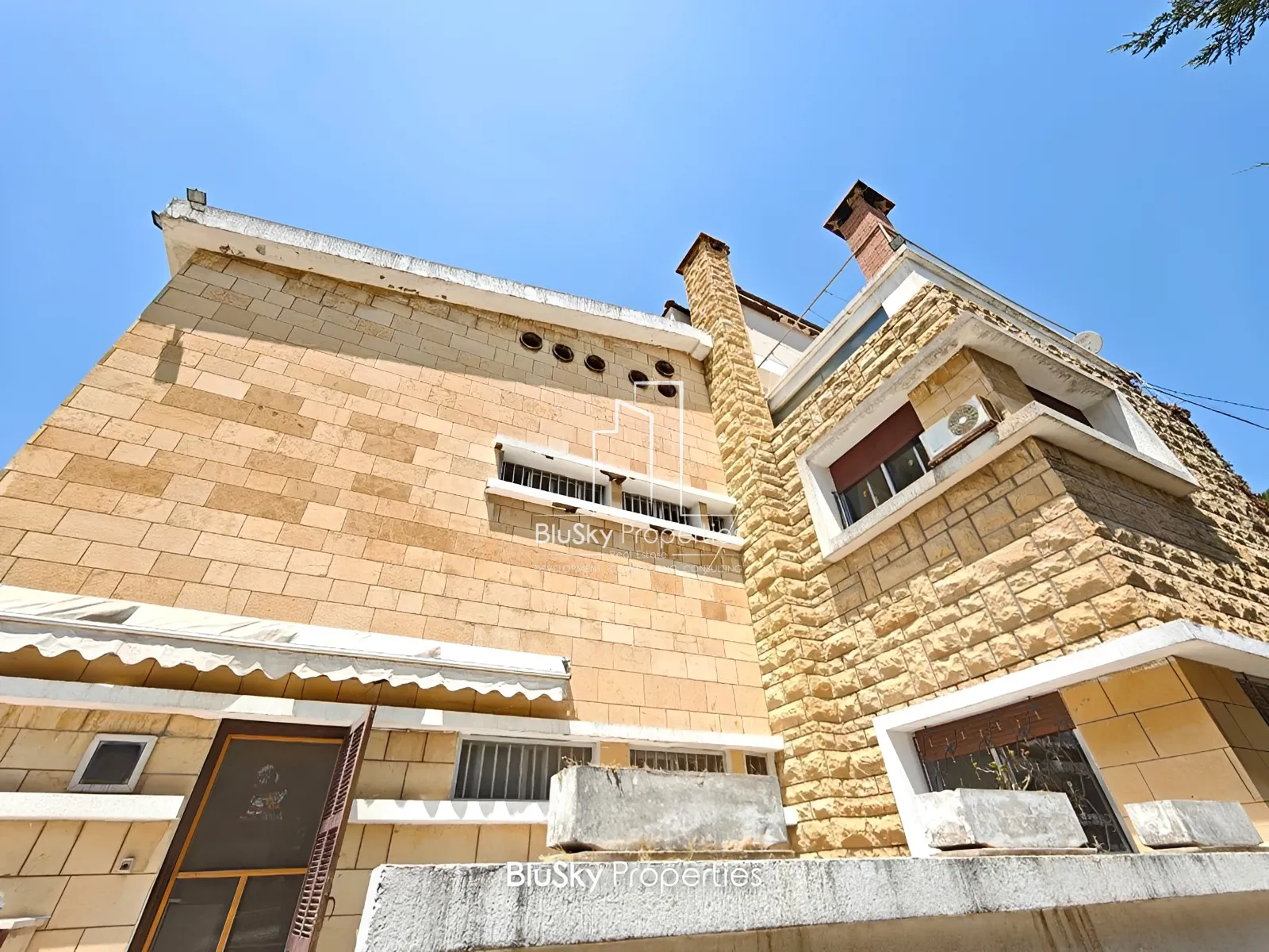 Villa for Sale in Baabdat - 4 bed, 6 bath