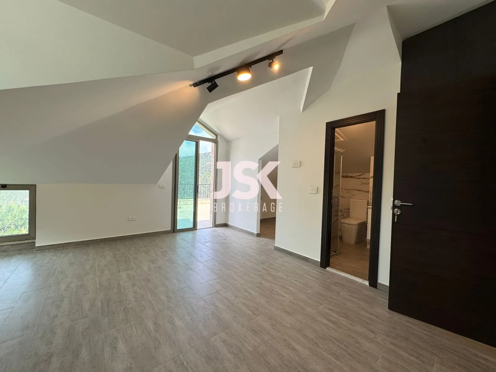 Duplex for Sale in Baabdat